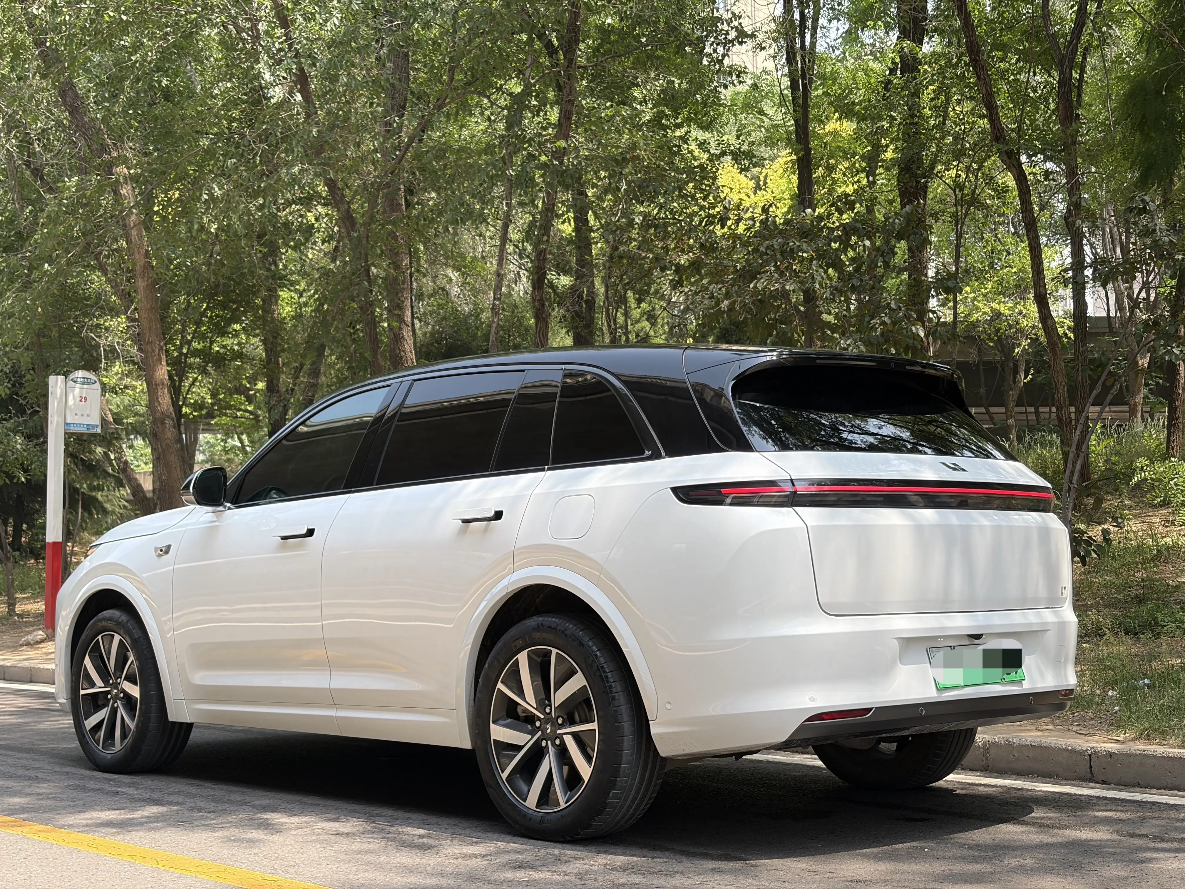 Lixiang L7