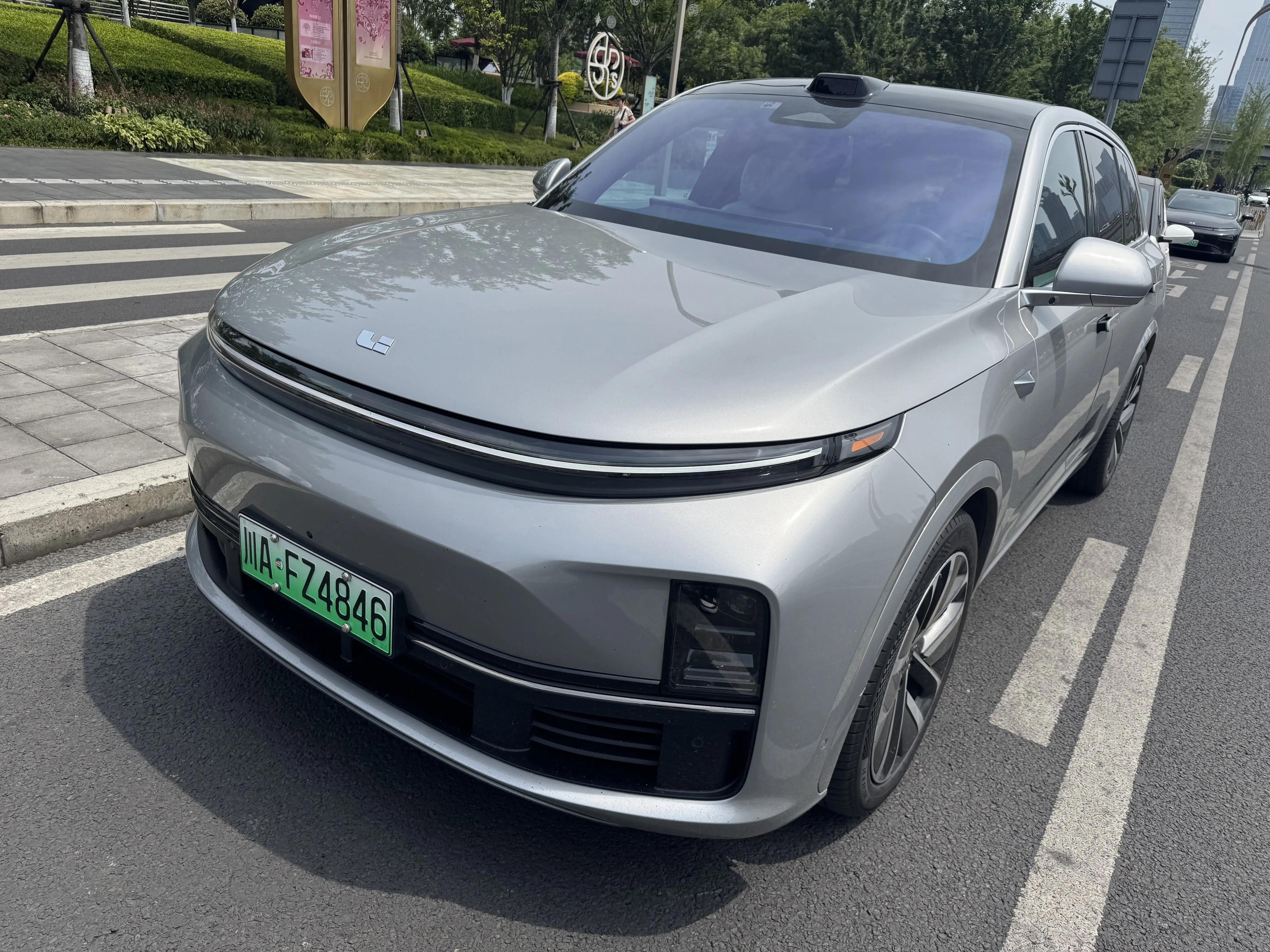 Lixiang L7
