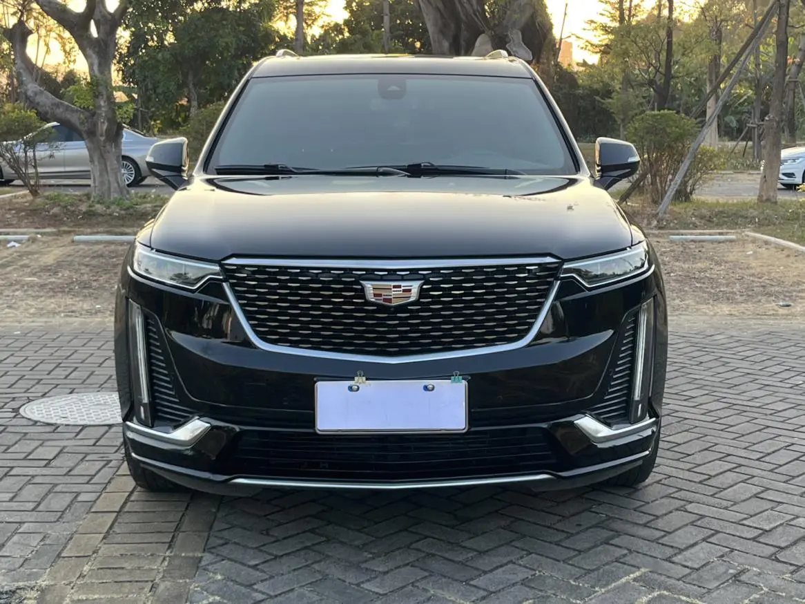 Cadillac XT6