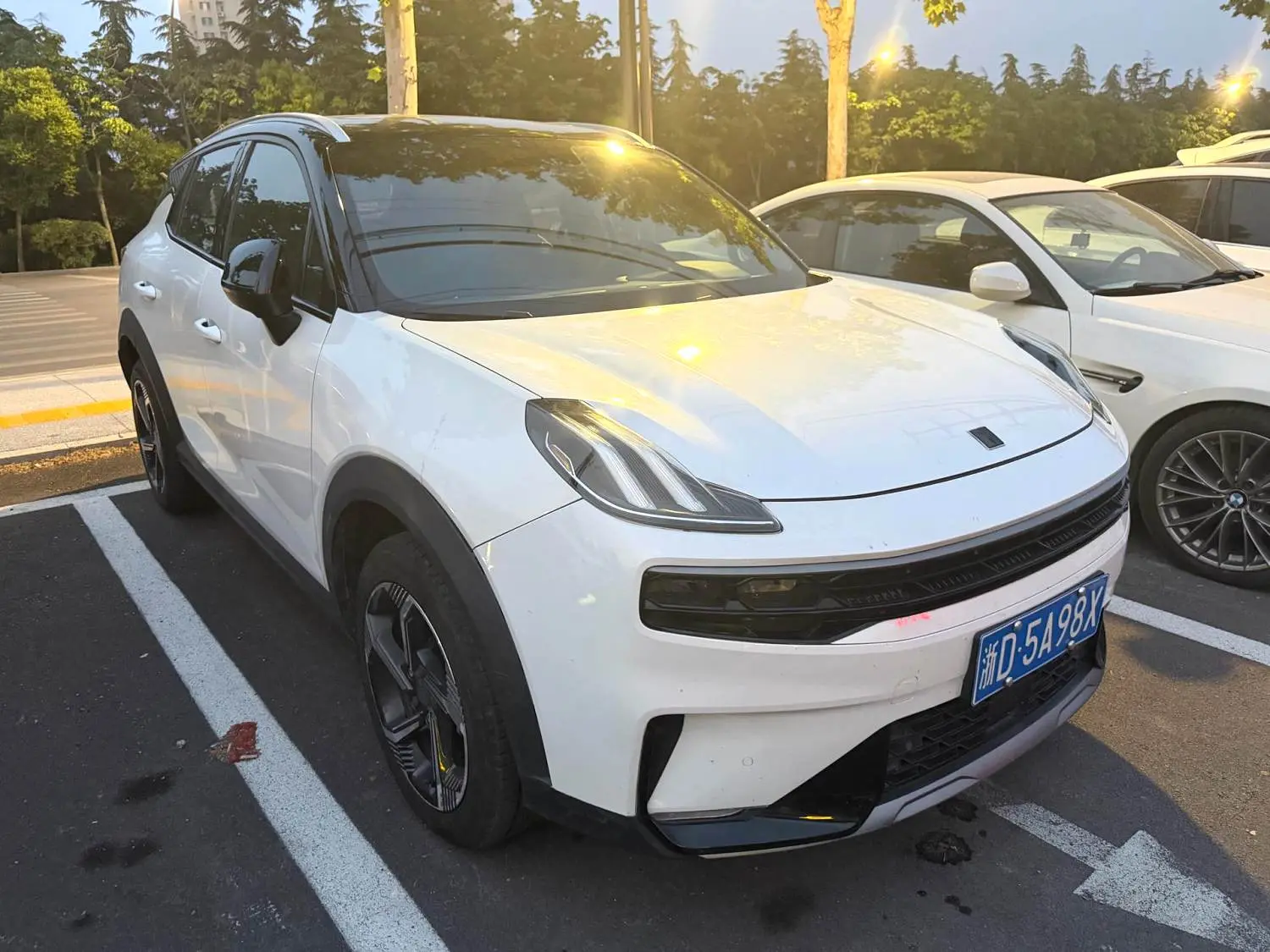 Lynk & Co 06