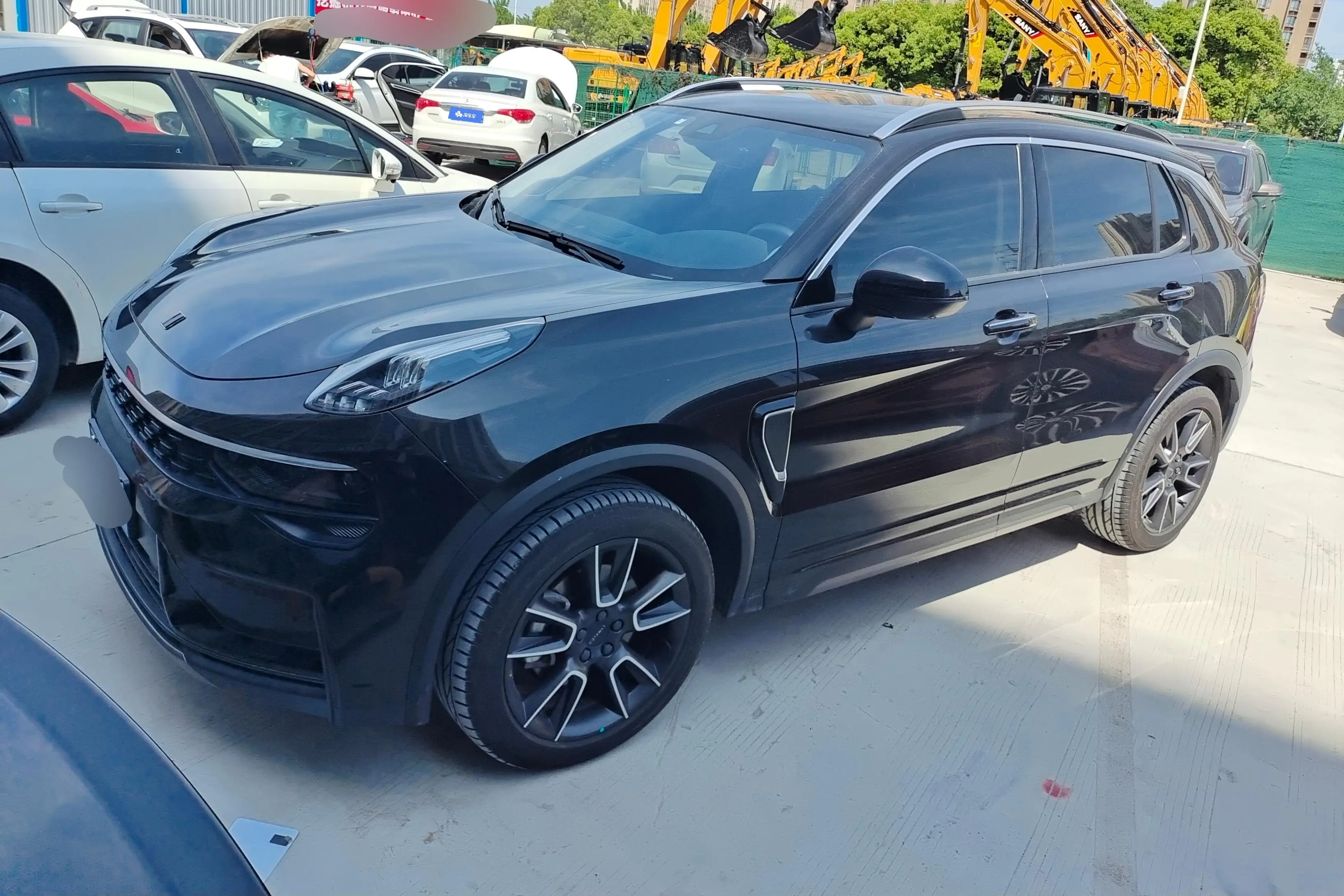 Lynk & Co 01