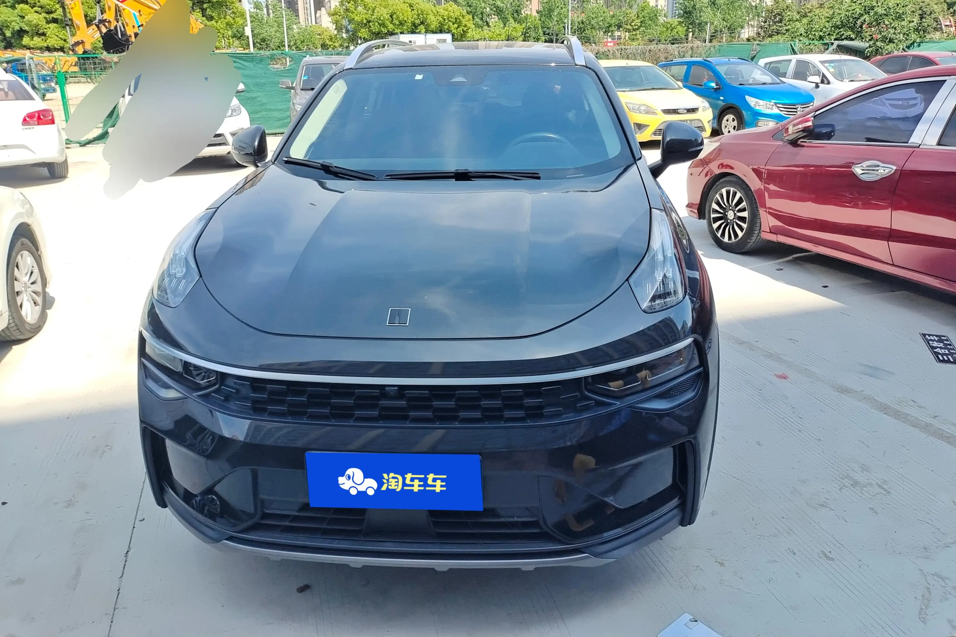 Lynk & Co 01