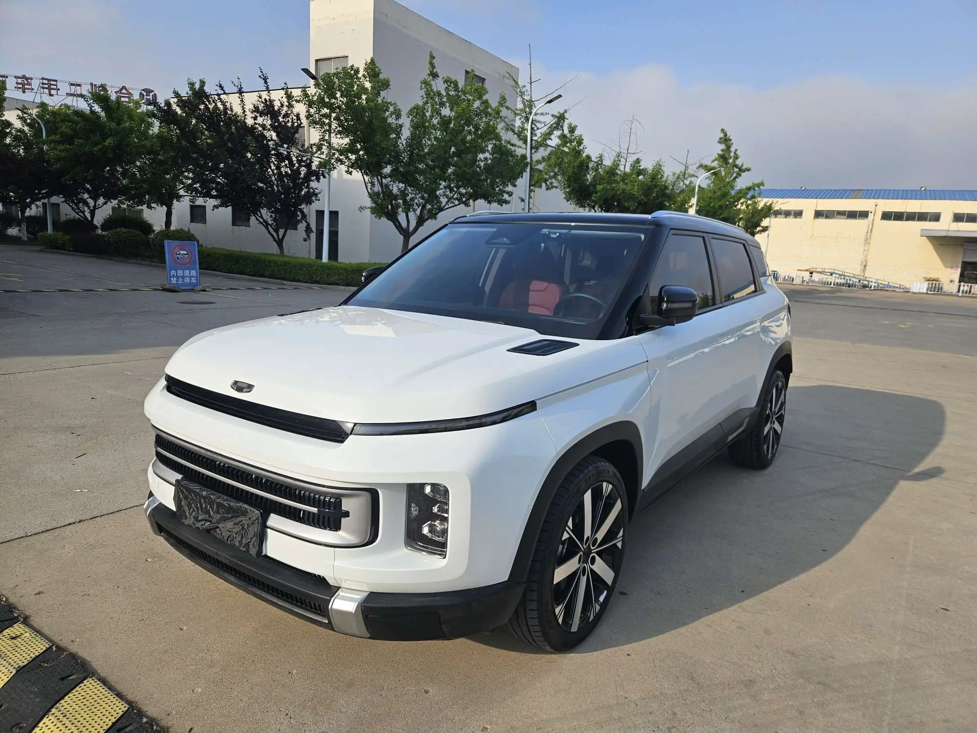 Geely ICON