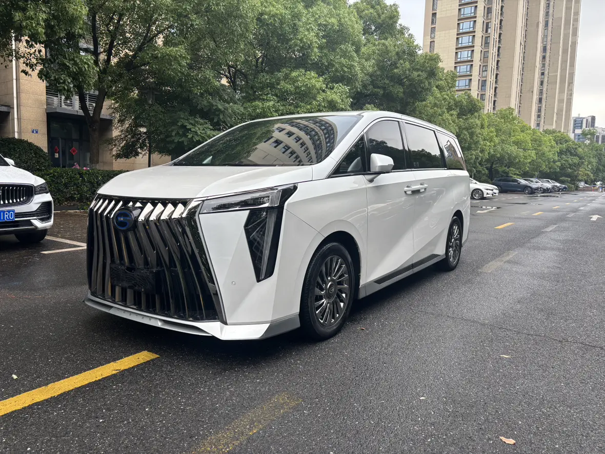 GAC Trumpchi M8