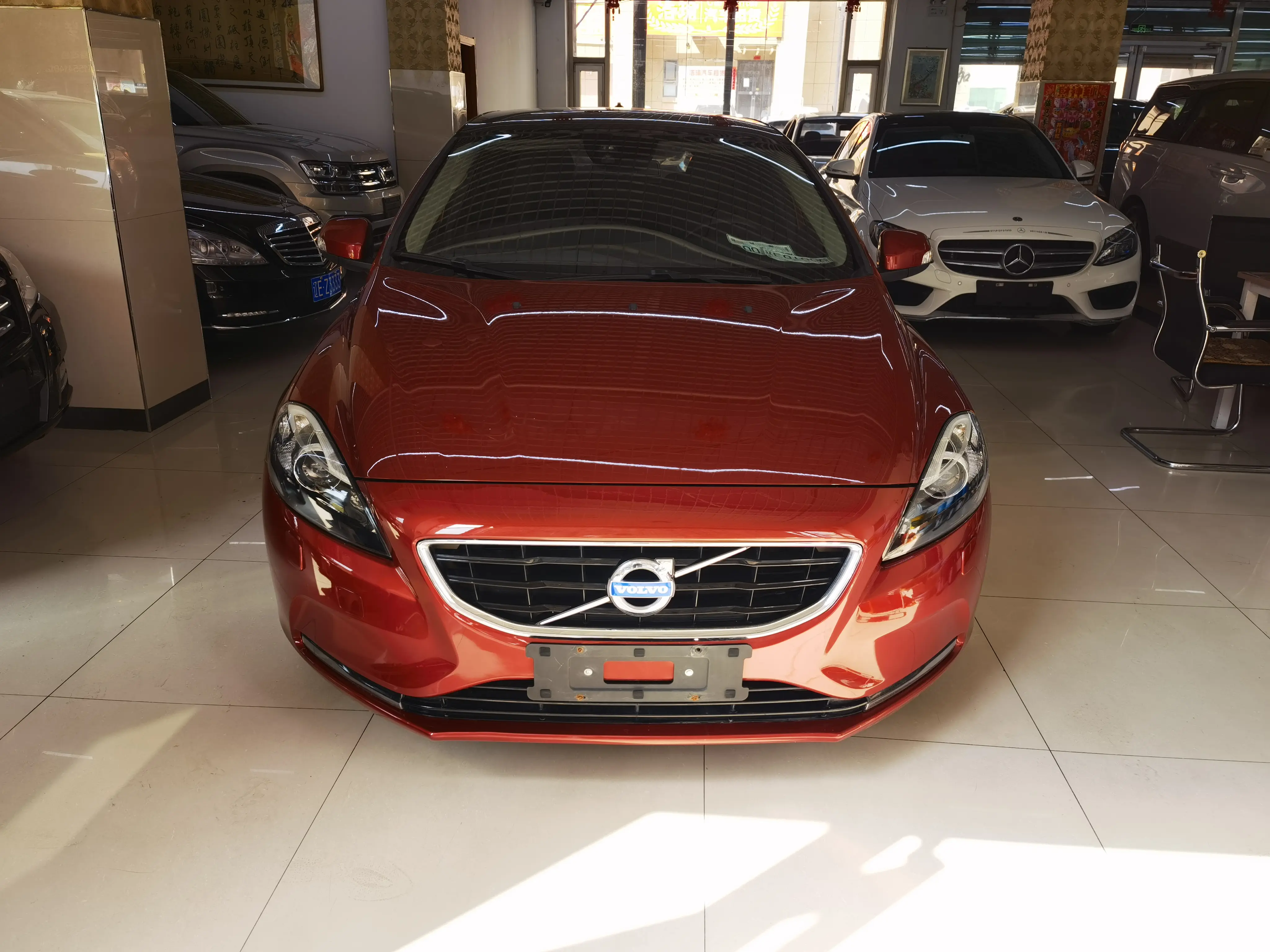 Volvo V40