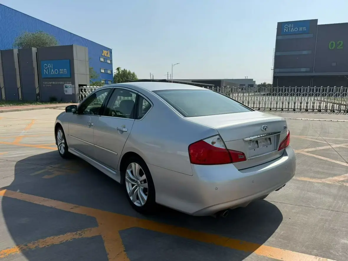 Infiniti M Series