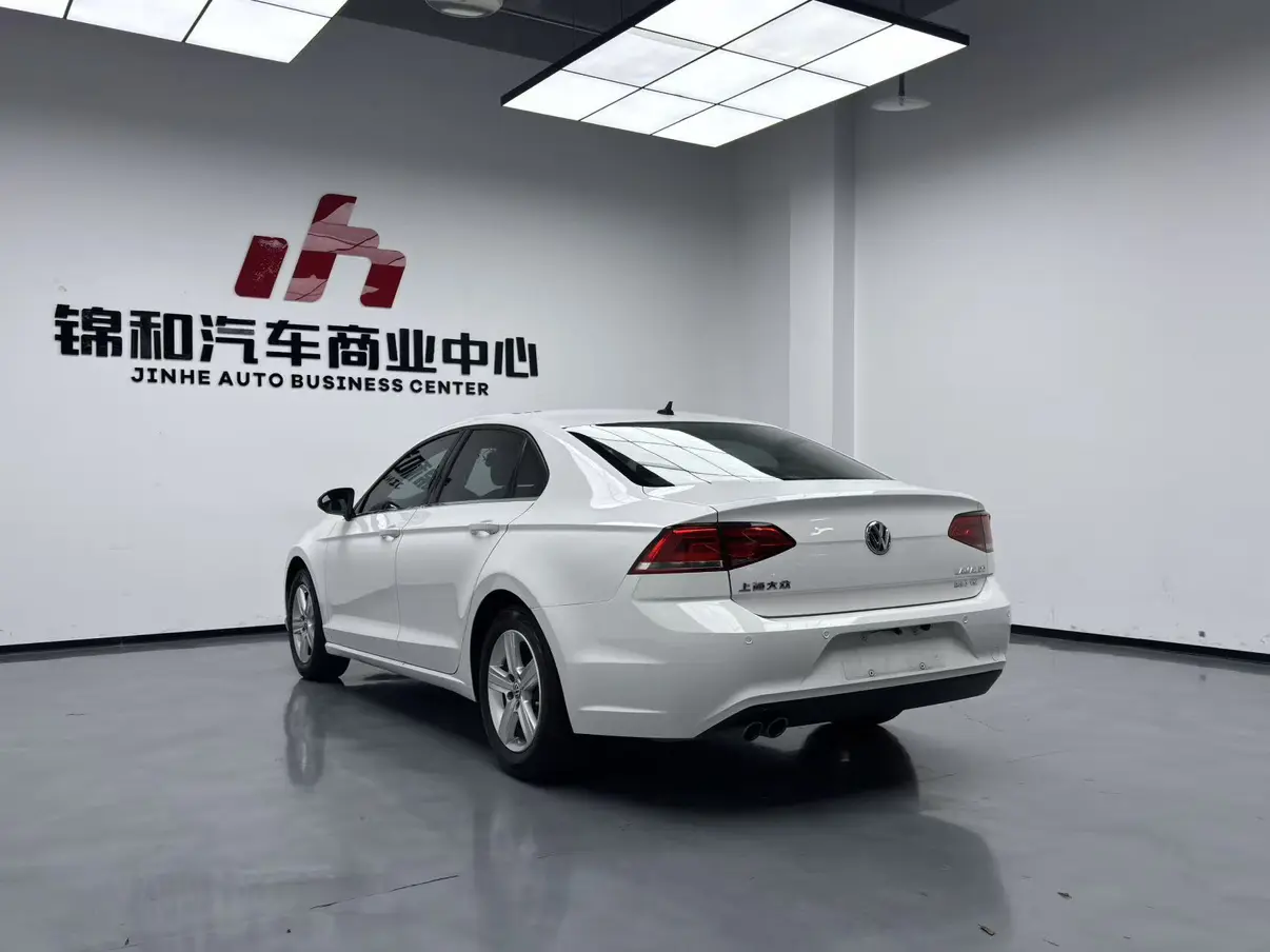 Volkswagen Lamando