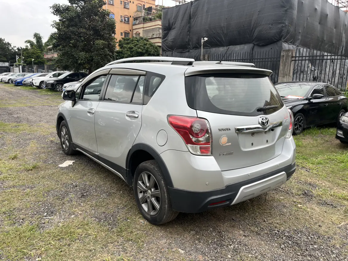 Toyota Verso / EZ