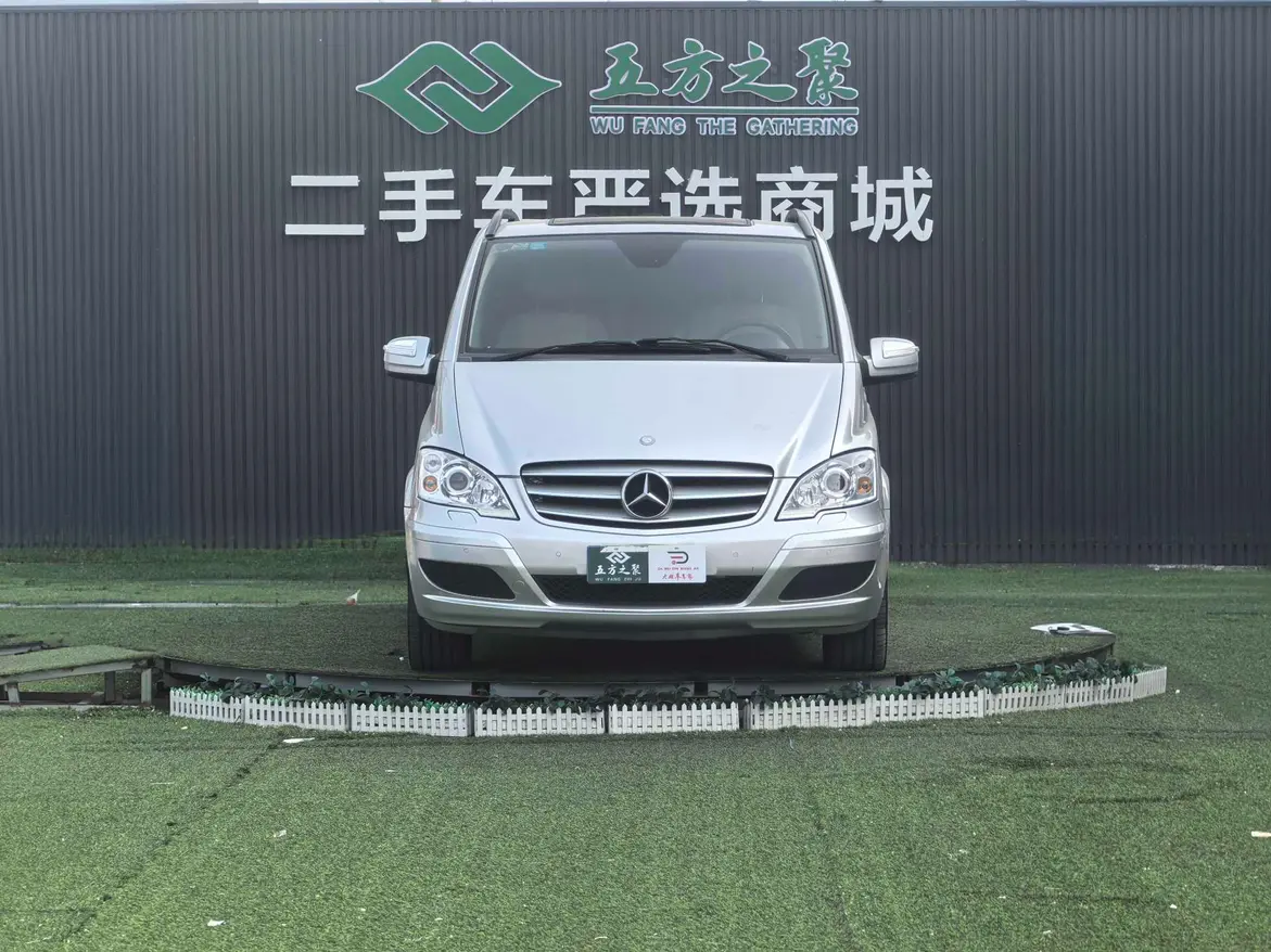 Mercedes-Benz Viano