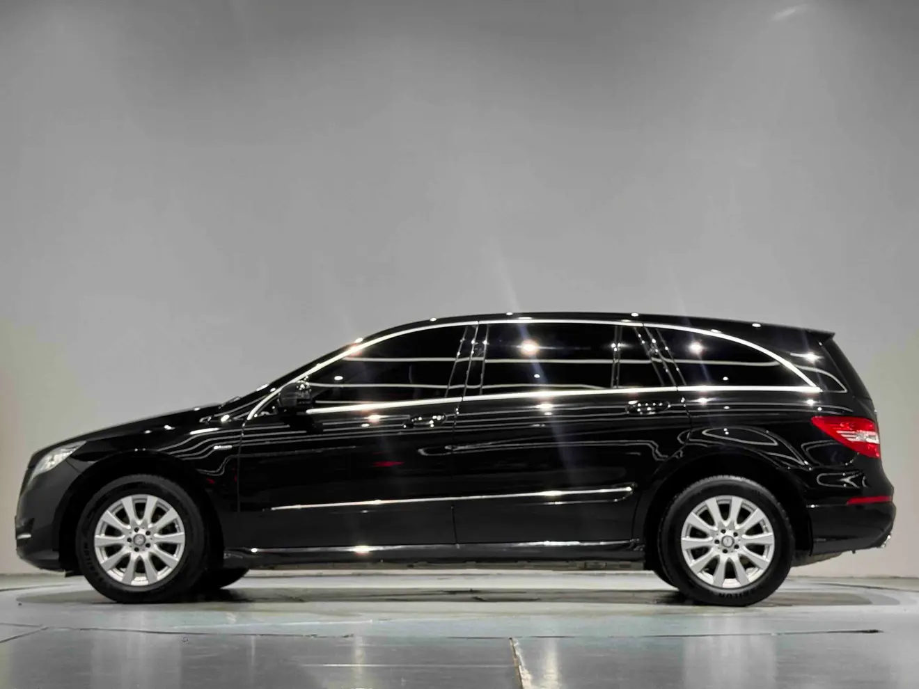 Mercedes-Benz R-Class