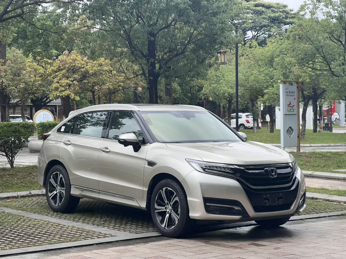 Honda UR-V