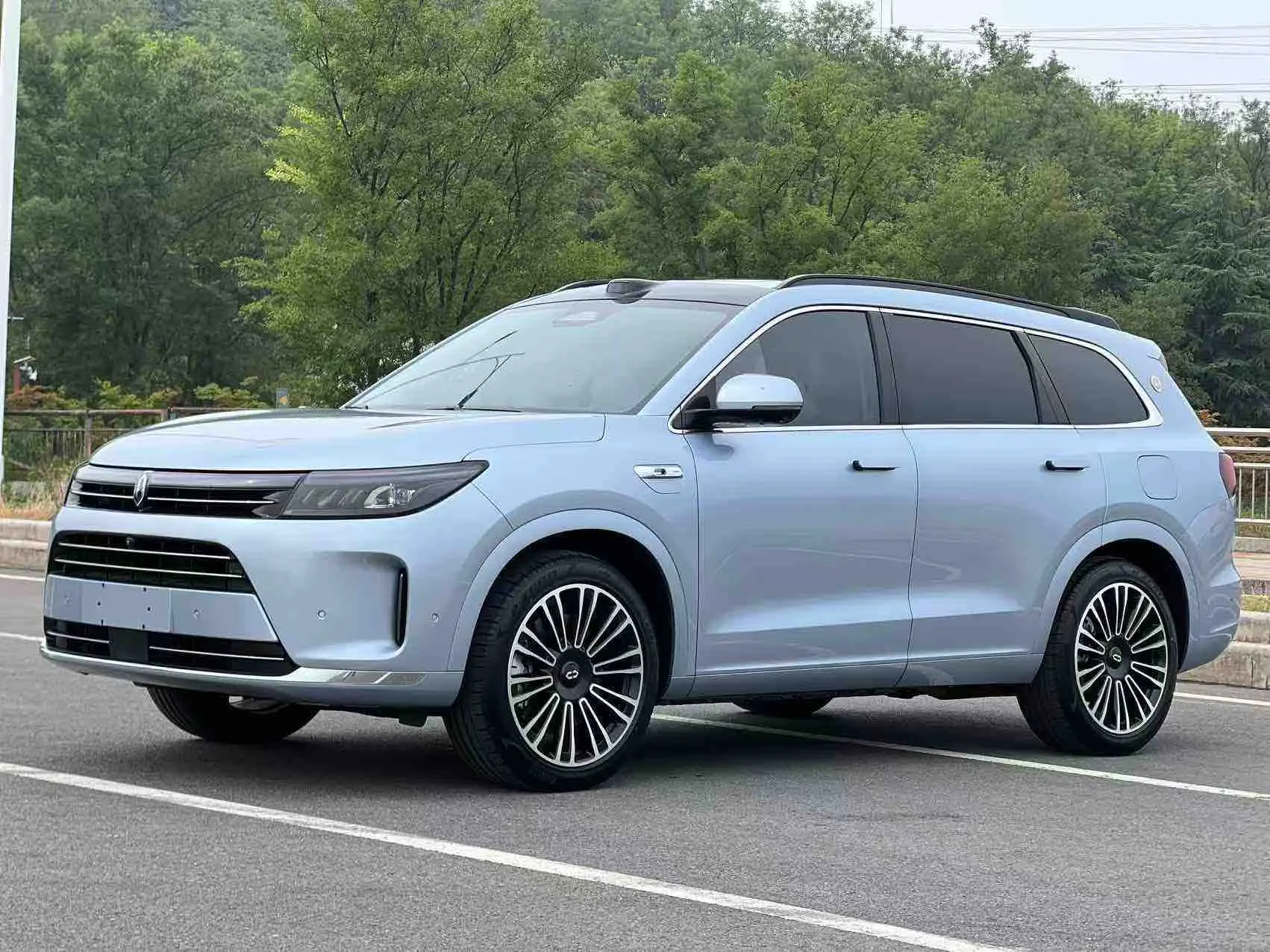 AITO M7