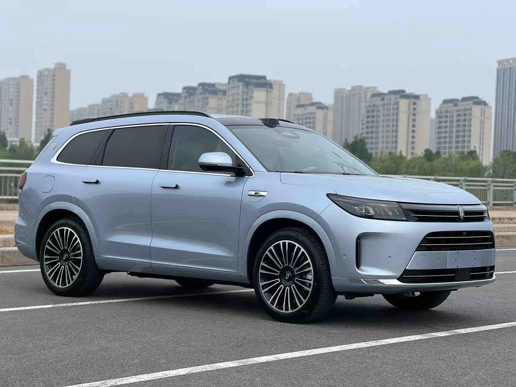 AITO M7