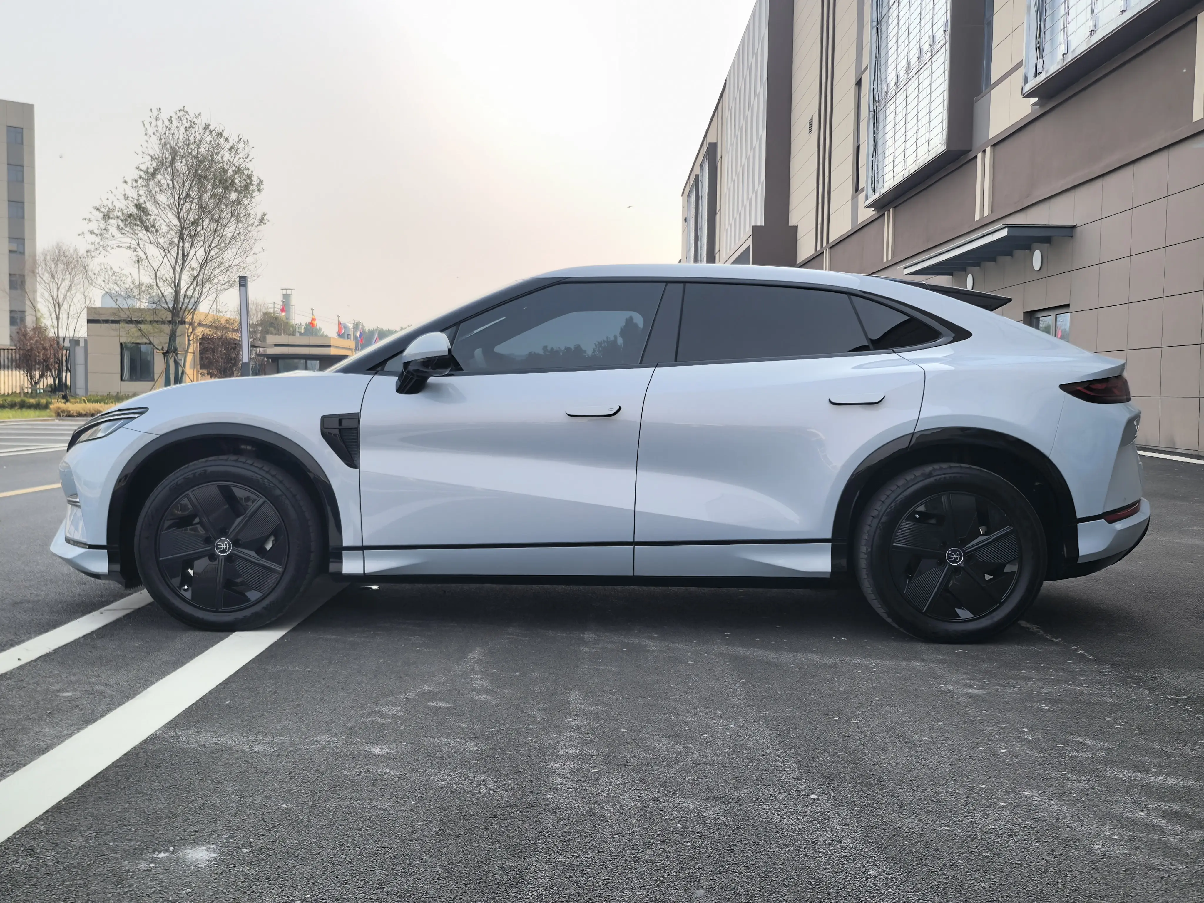 BYD Song L EV