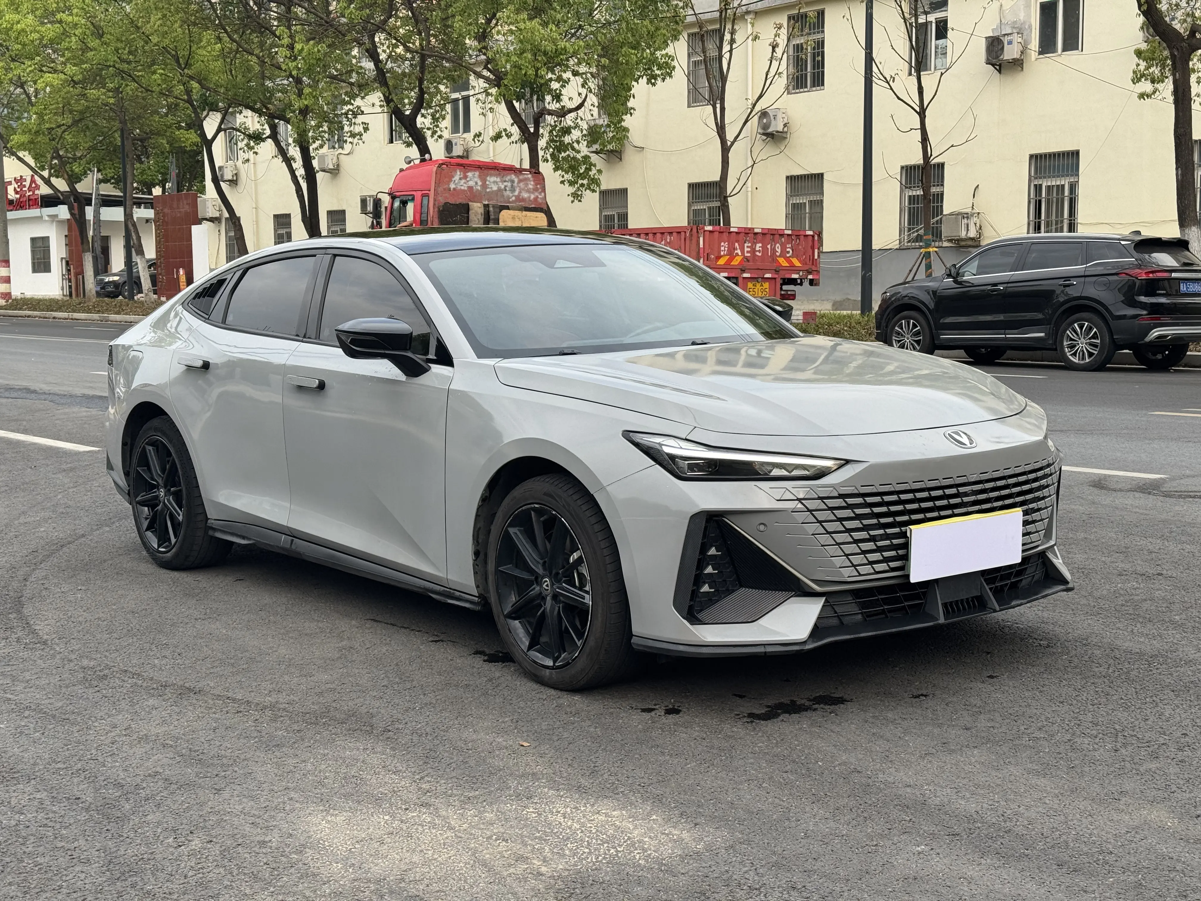 Changan UNI-V