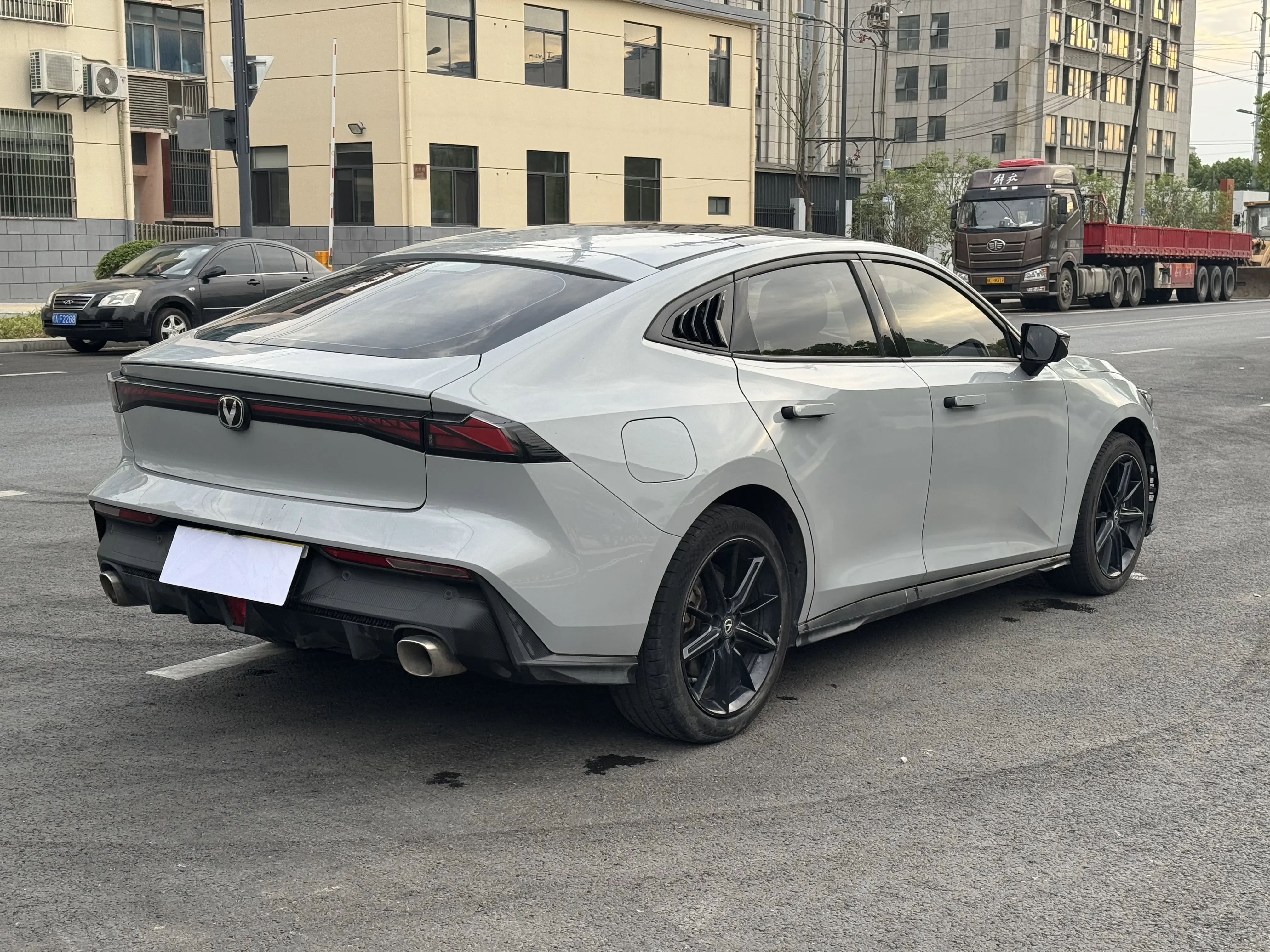 Changan UNI-V