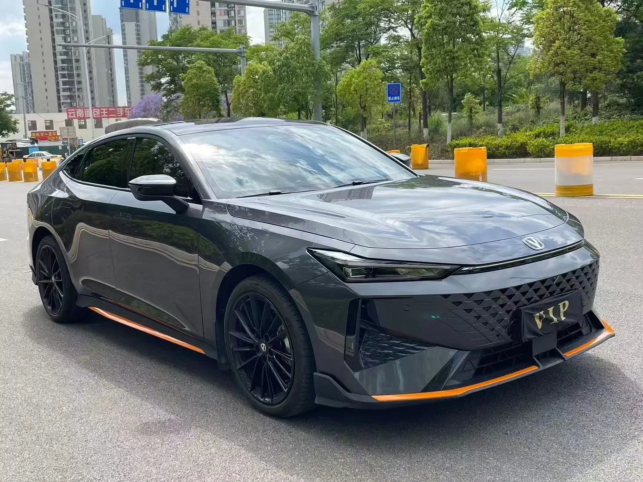 Changan UNI-V