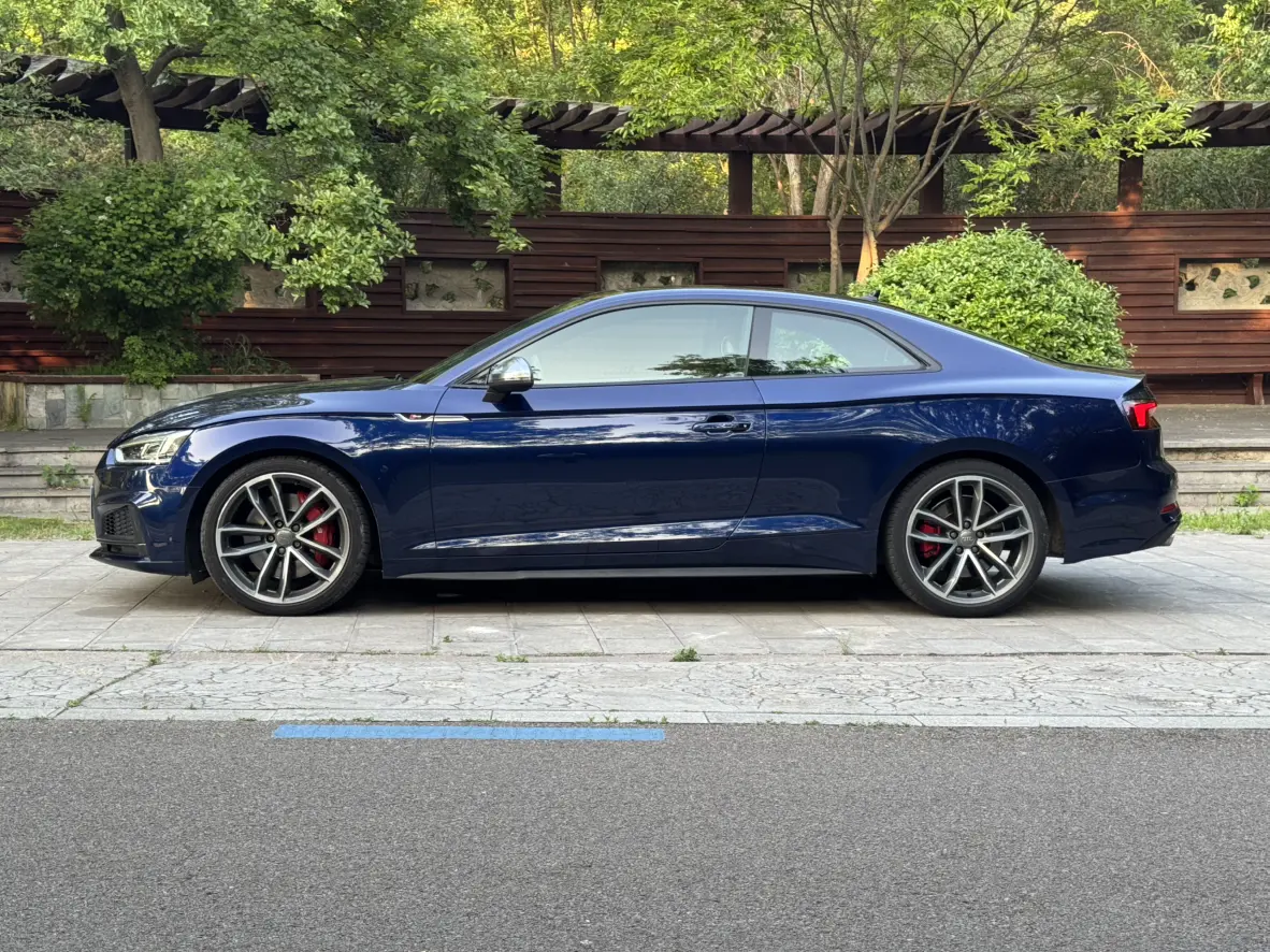 Audi S5