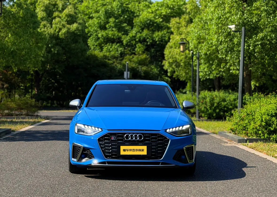Audi S4