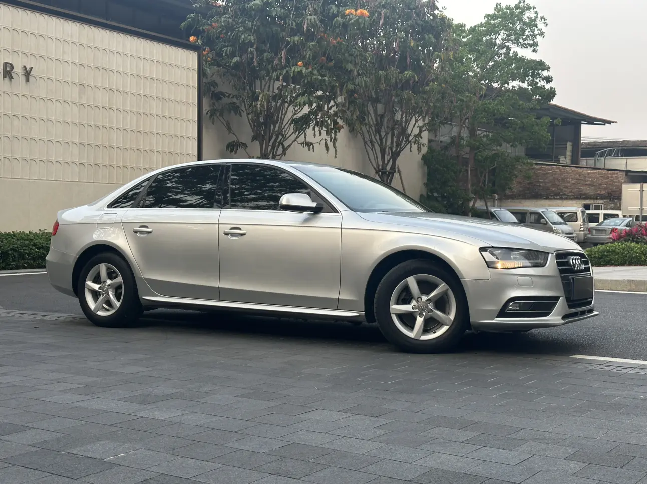 Audi A4L
