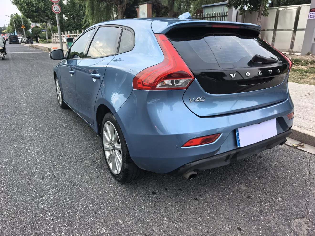 Volvo V40