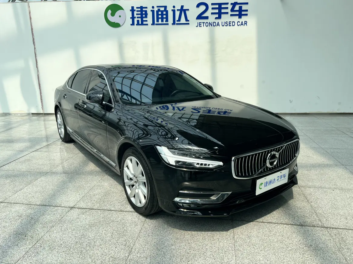 Volvo S90