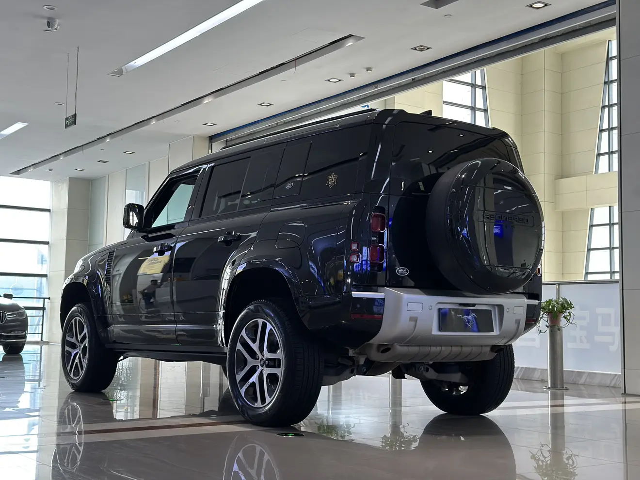 Land Rover Guard