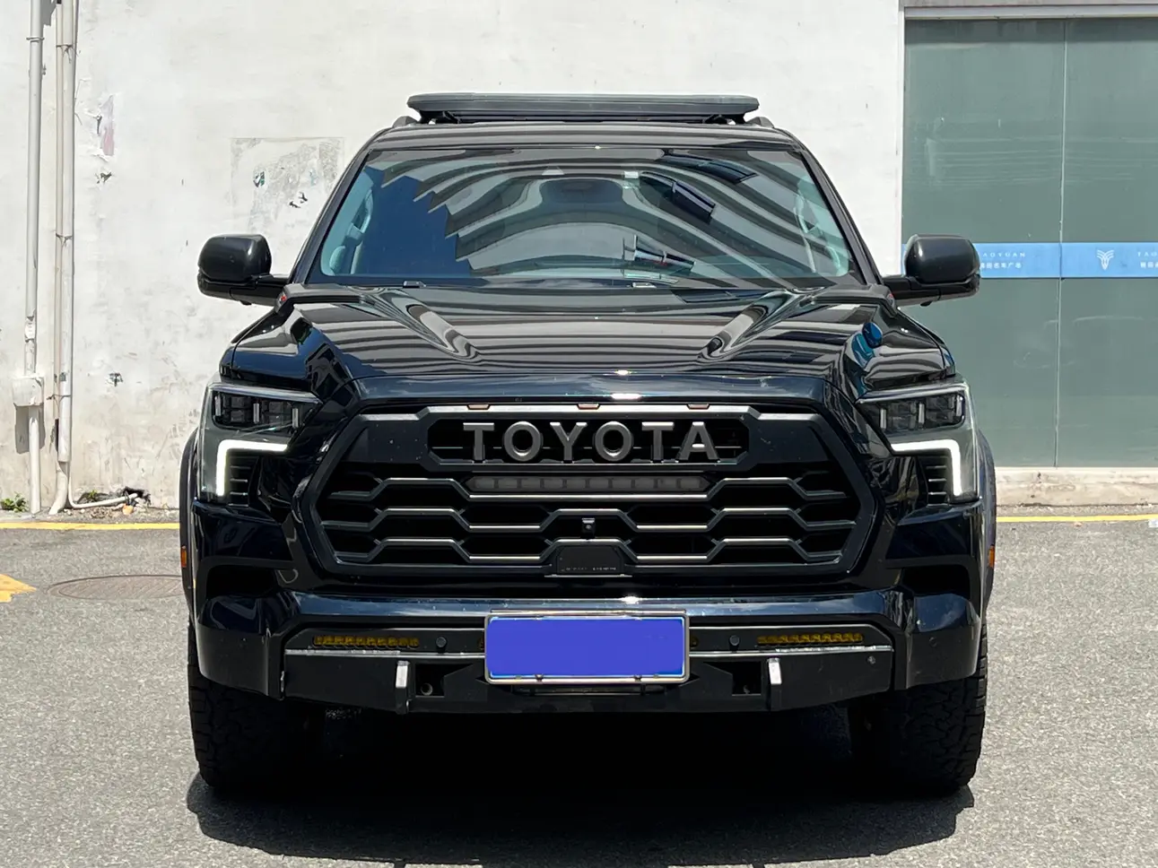Toyota Sequoia