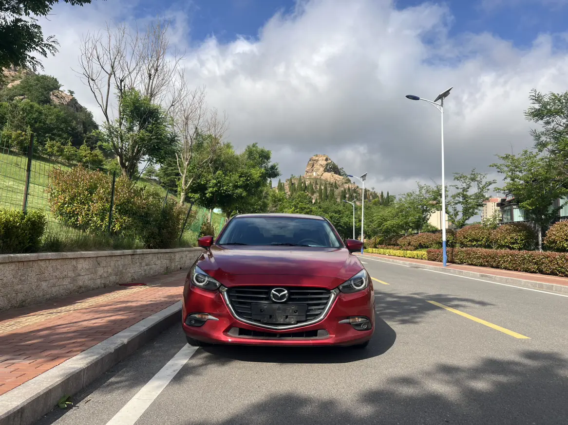 Mazda Axela