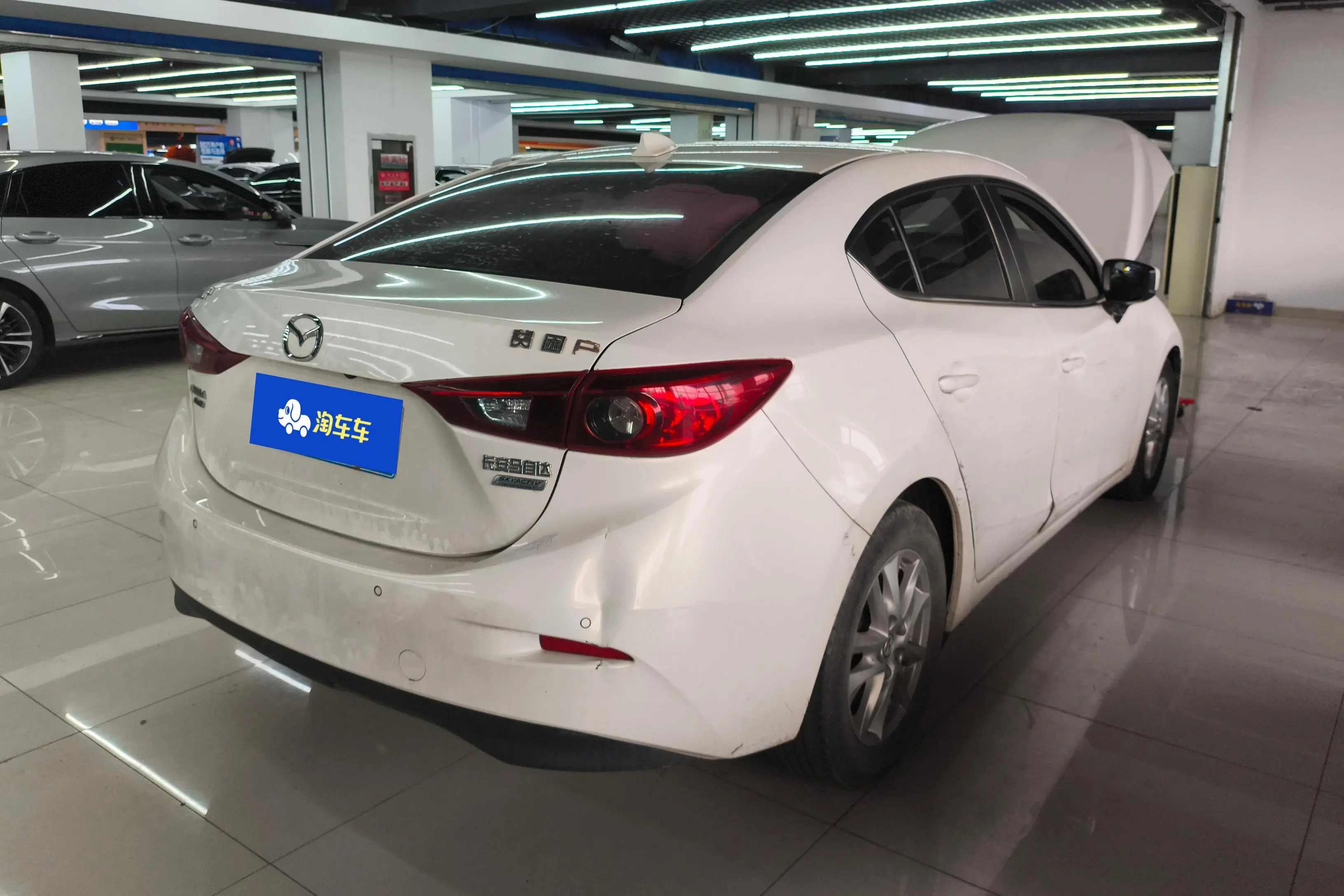 Mazda Axela