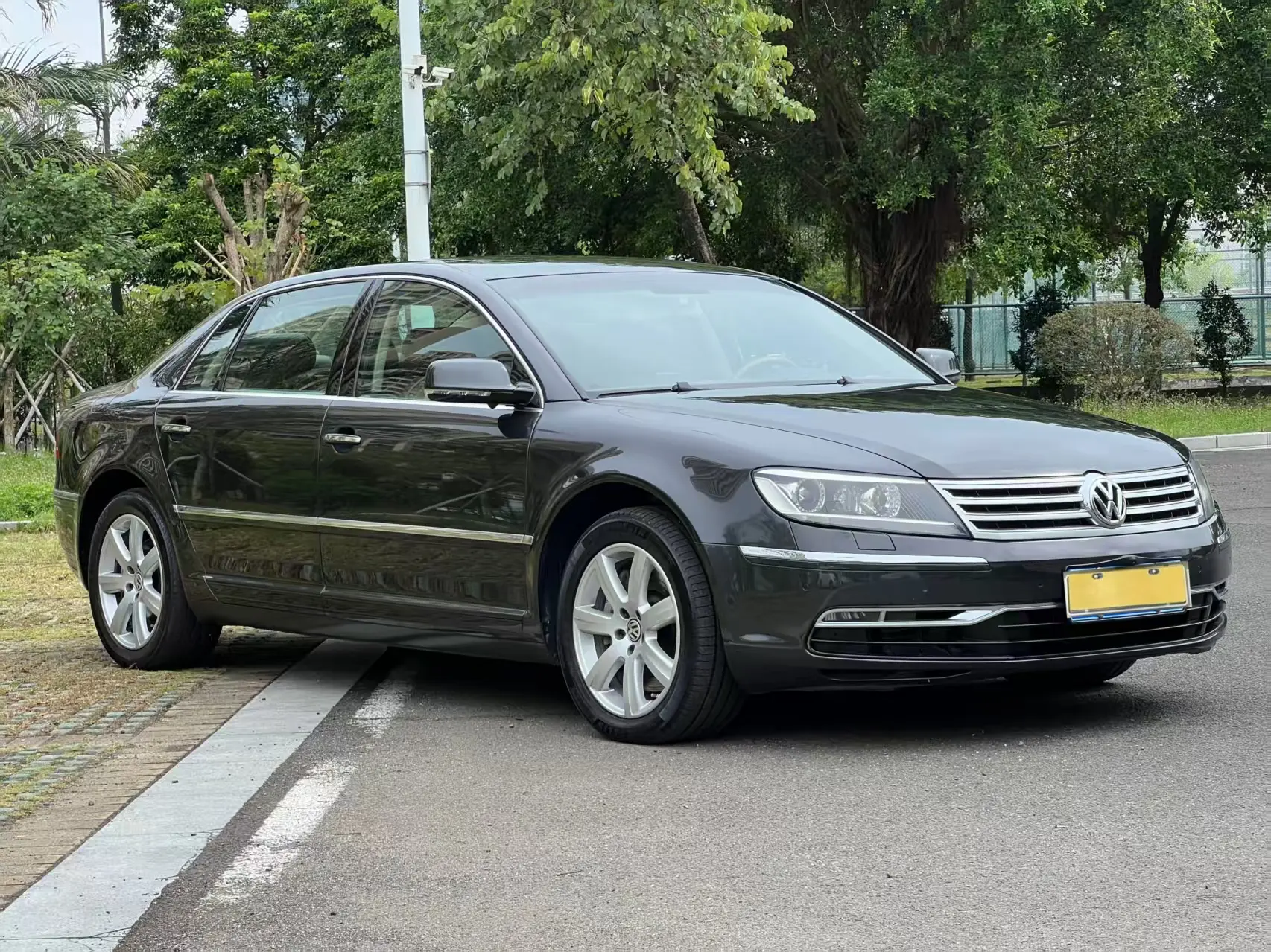 Volkswagen Phaeton / Phideon