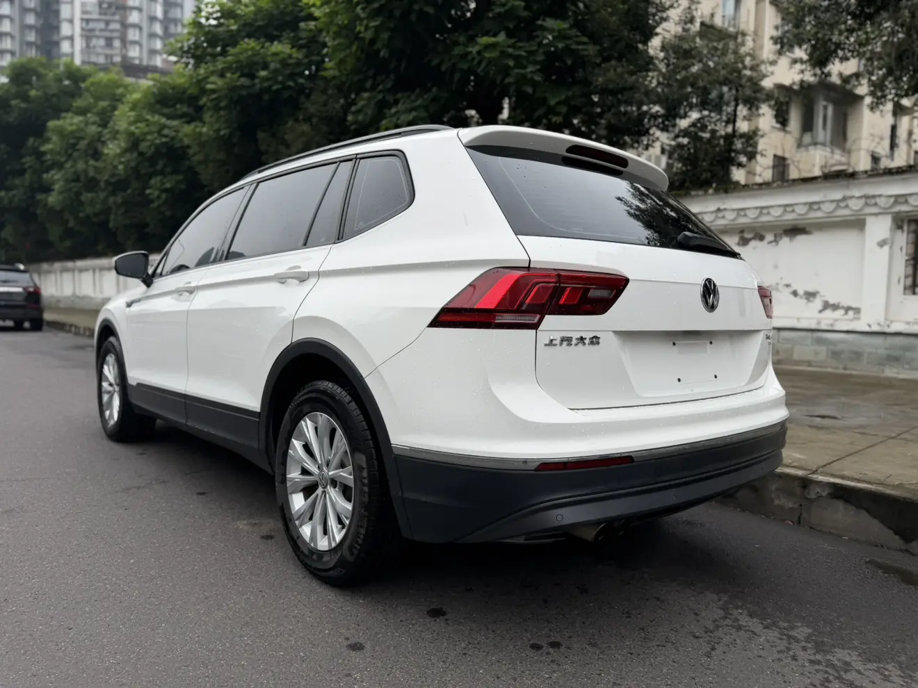 Volkswagen Tiguan L
