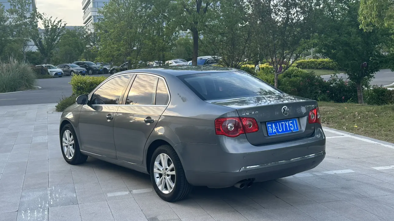 Volkswagen Sagitar