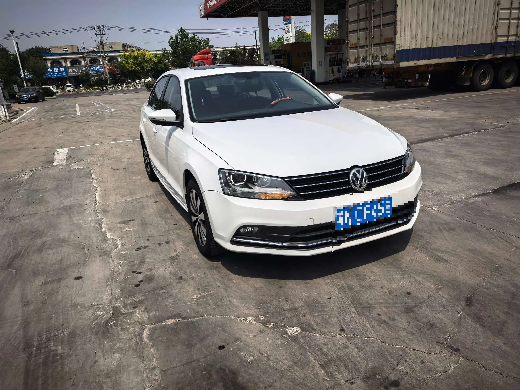 Volkswagen Sagitar