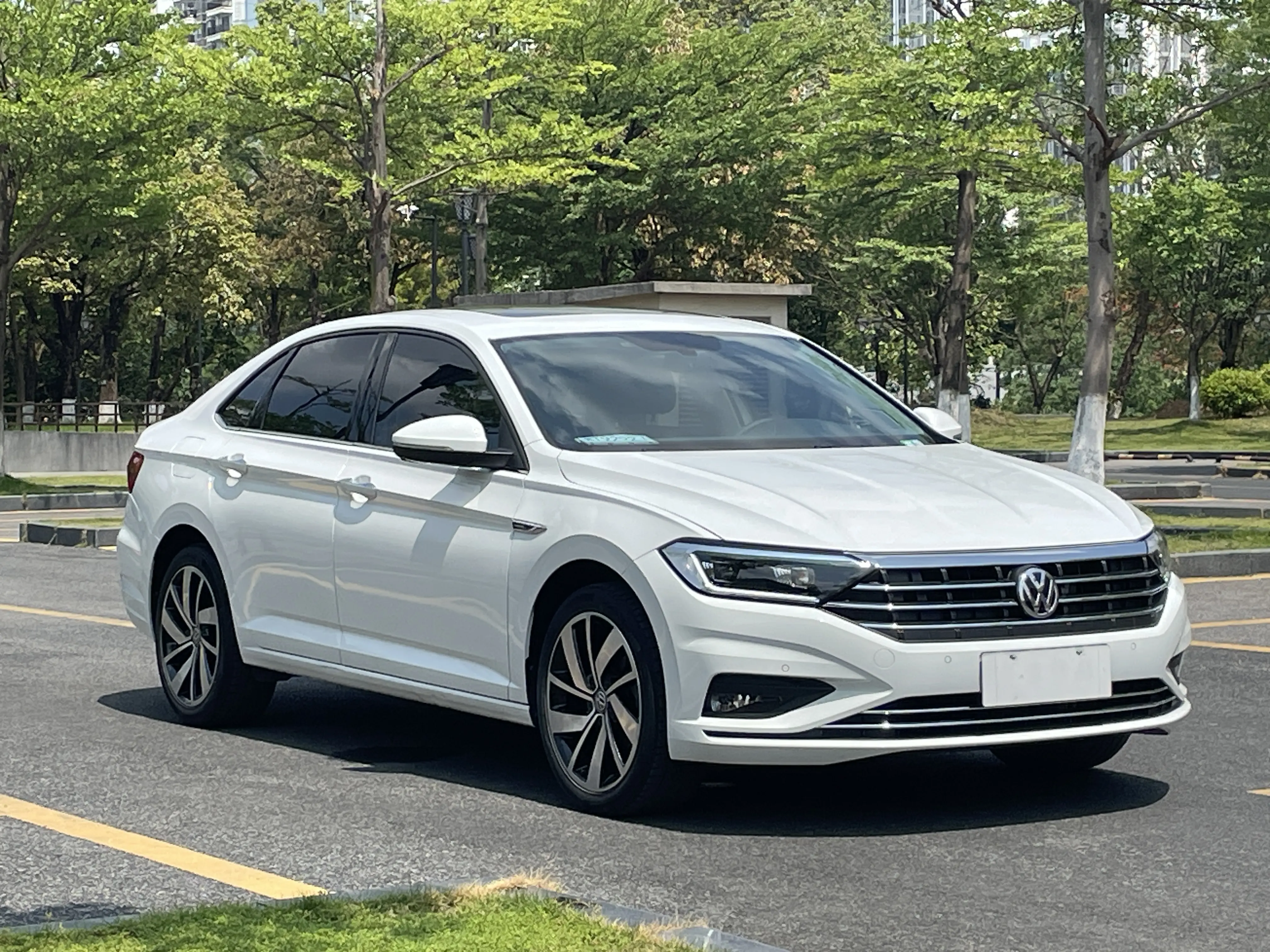 Volkswagen Sagitar