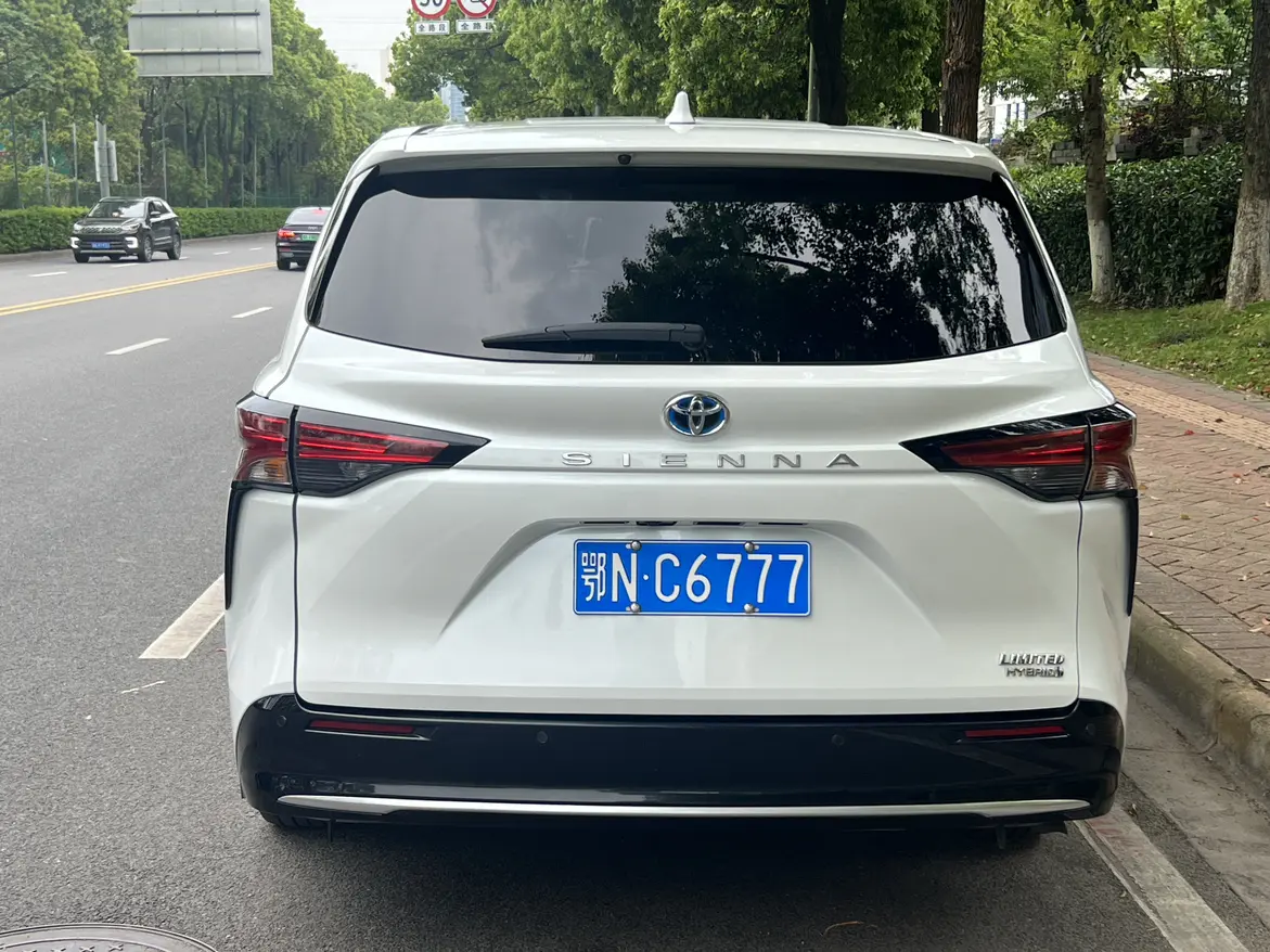 Toyota Sienna