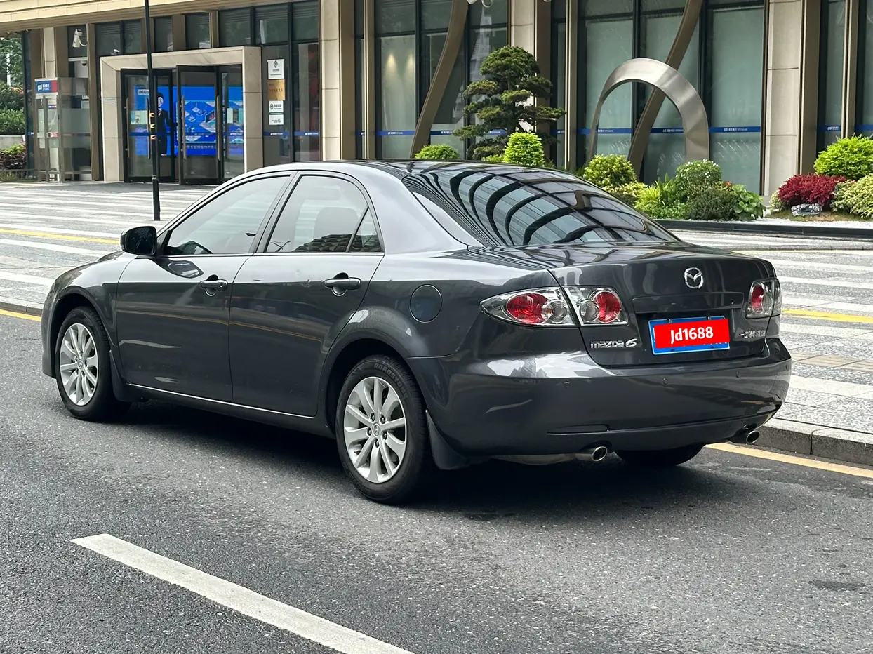 Mazda 6