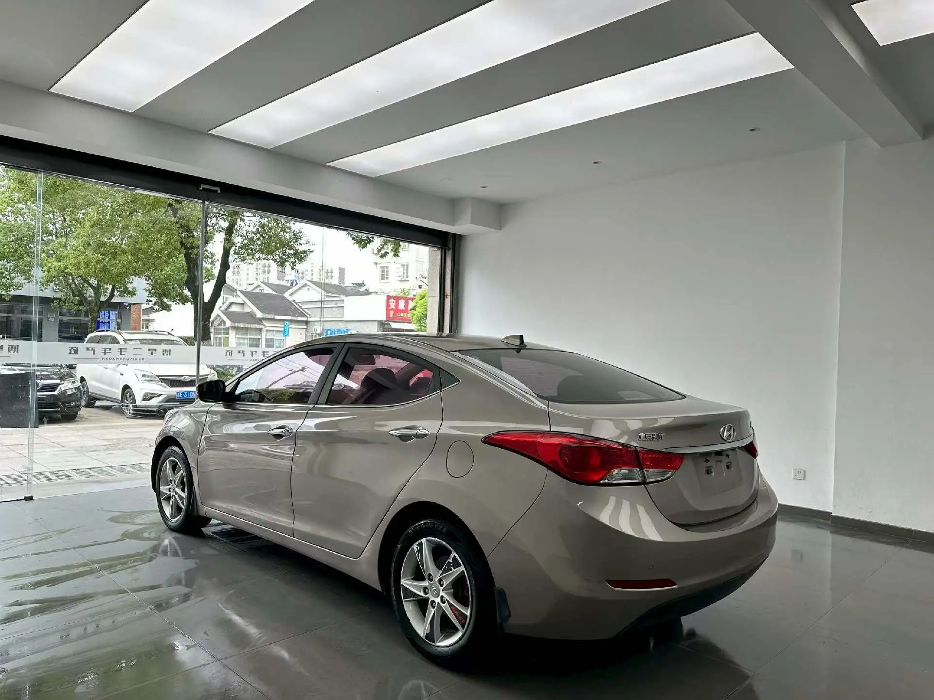 Hyundai Elantra