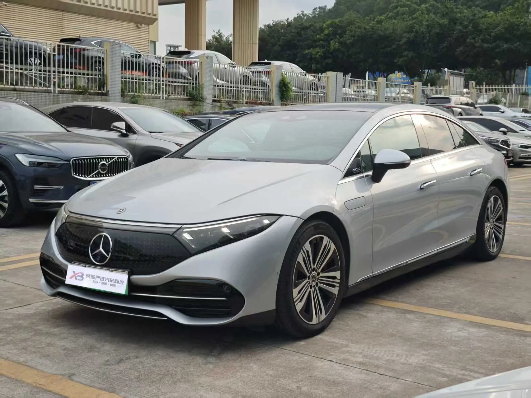Mercedes-Benz EQS