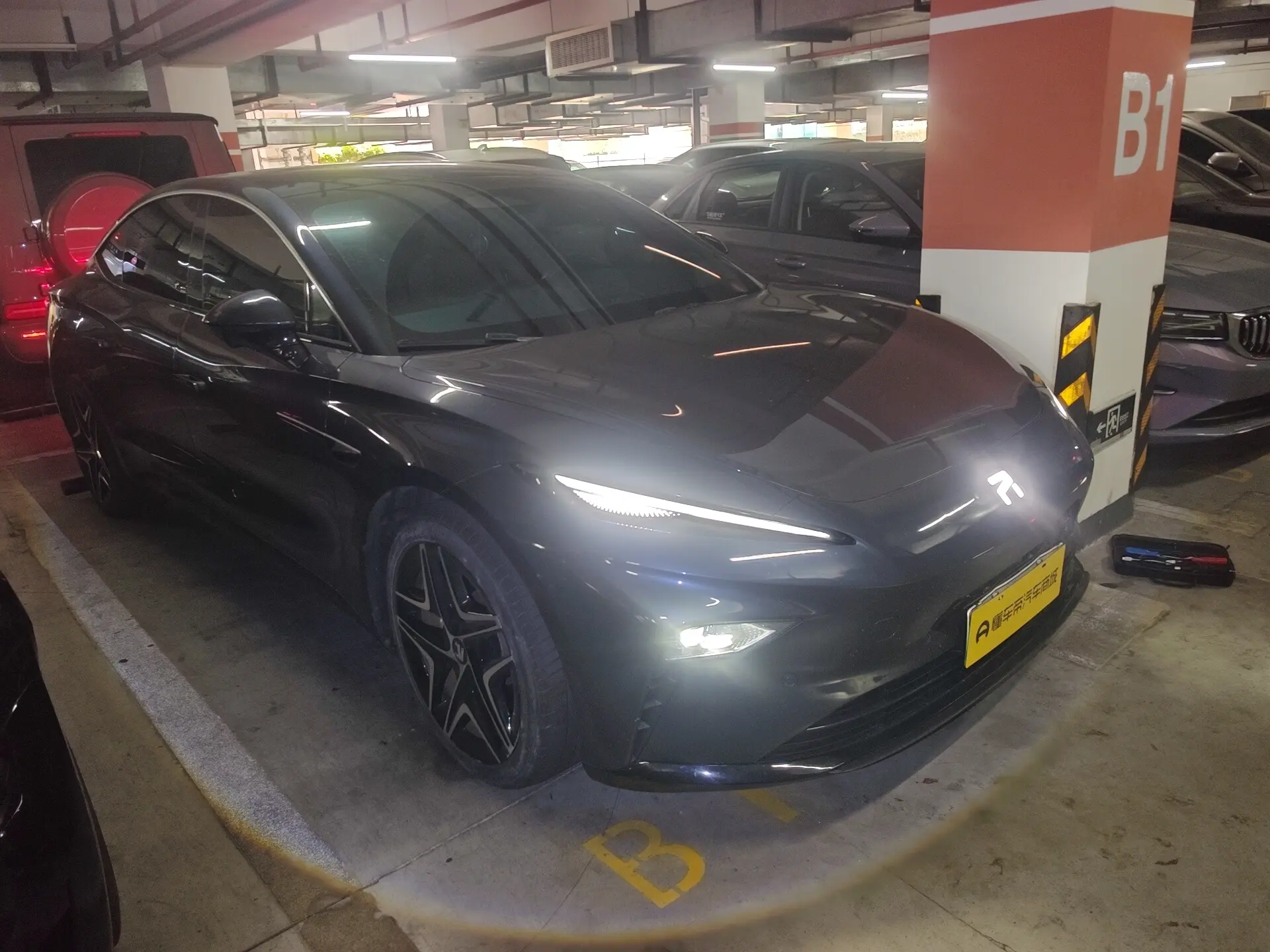 Rising Auto Feifan F7
