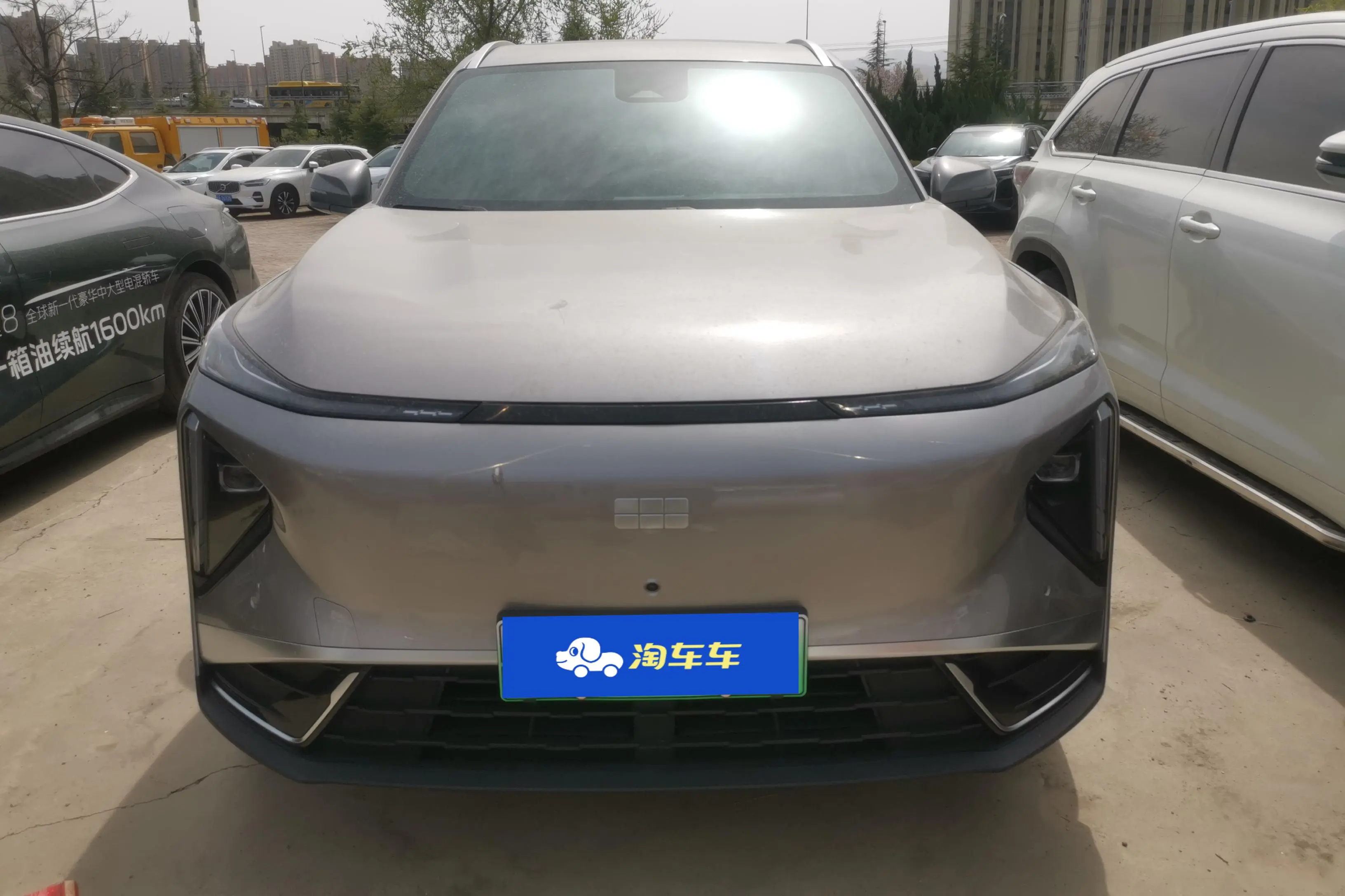 Geely Galaxy L7