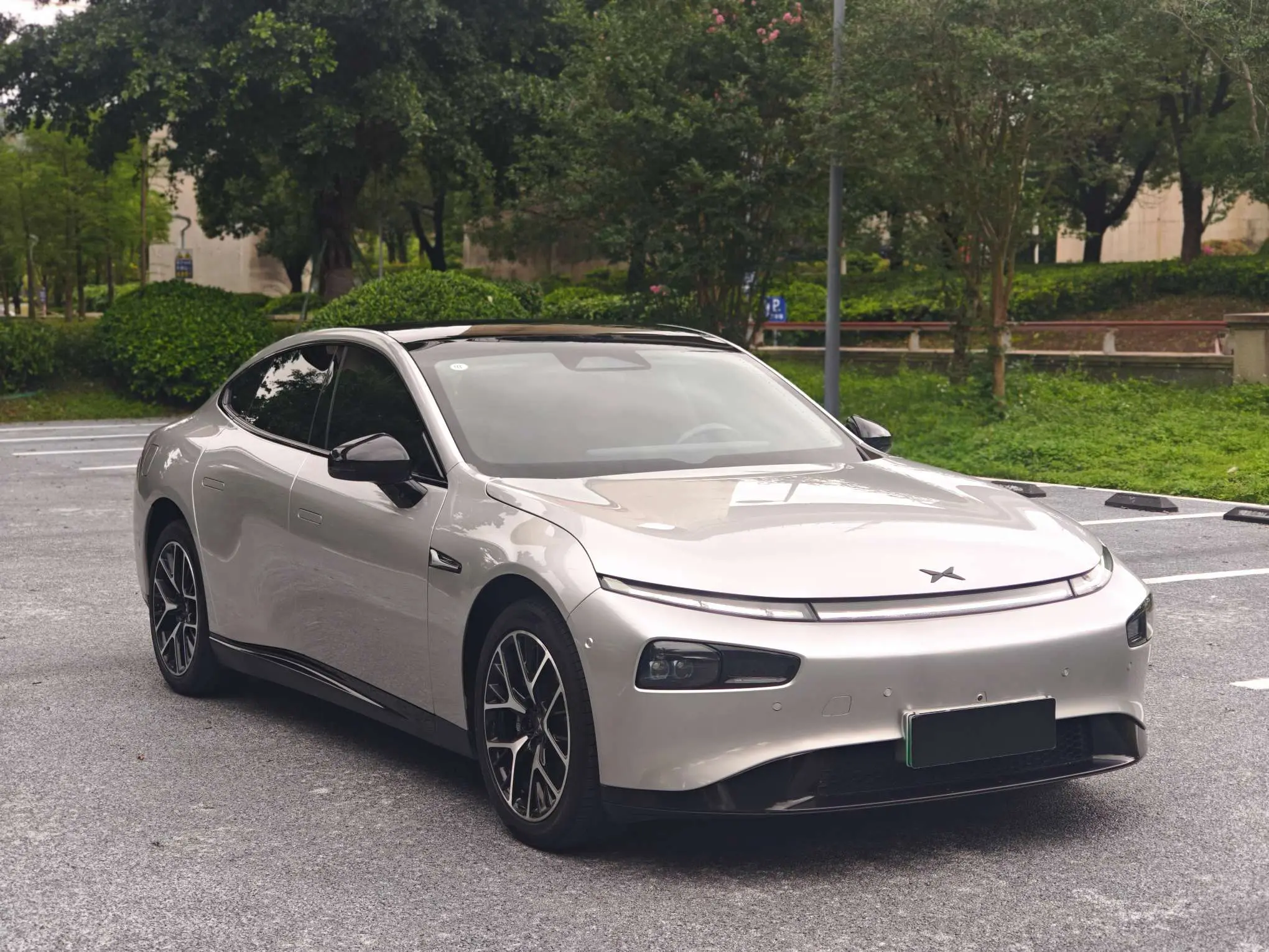 Xpeng P7