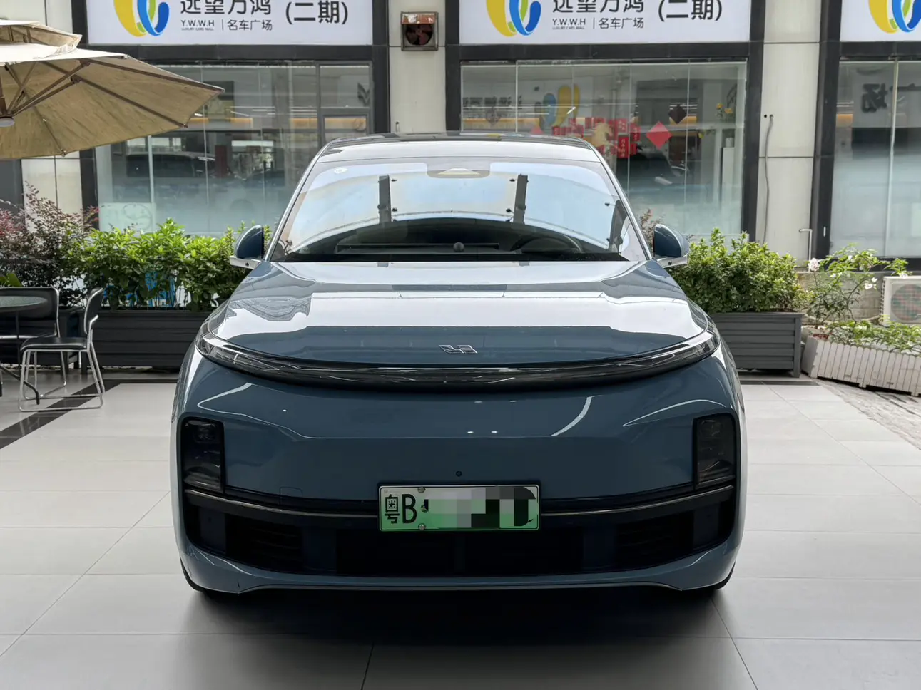 Lixiang L8