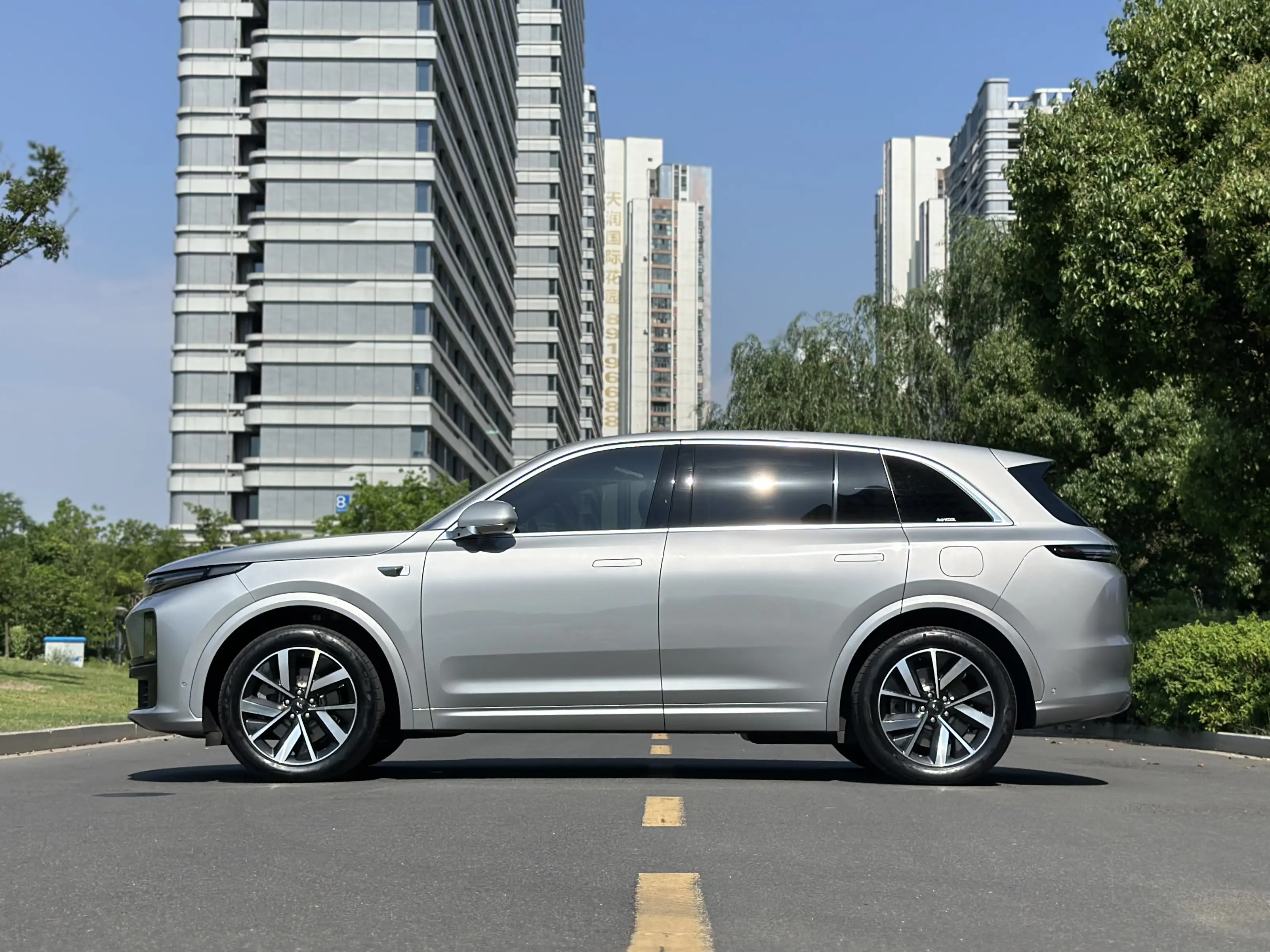 Lixiang L7