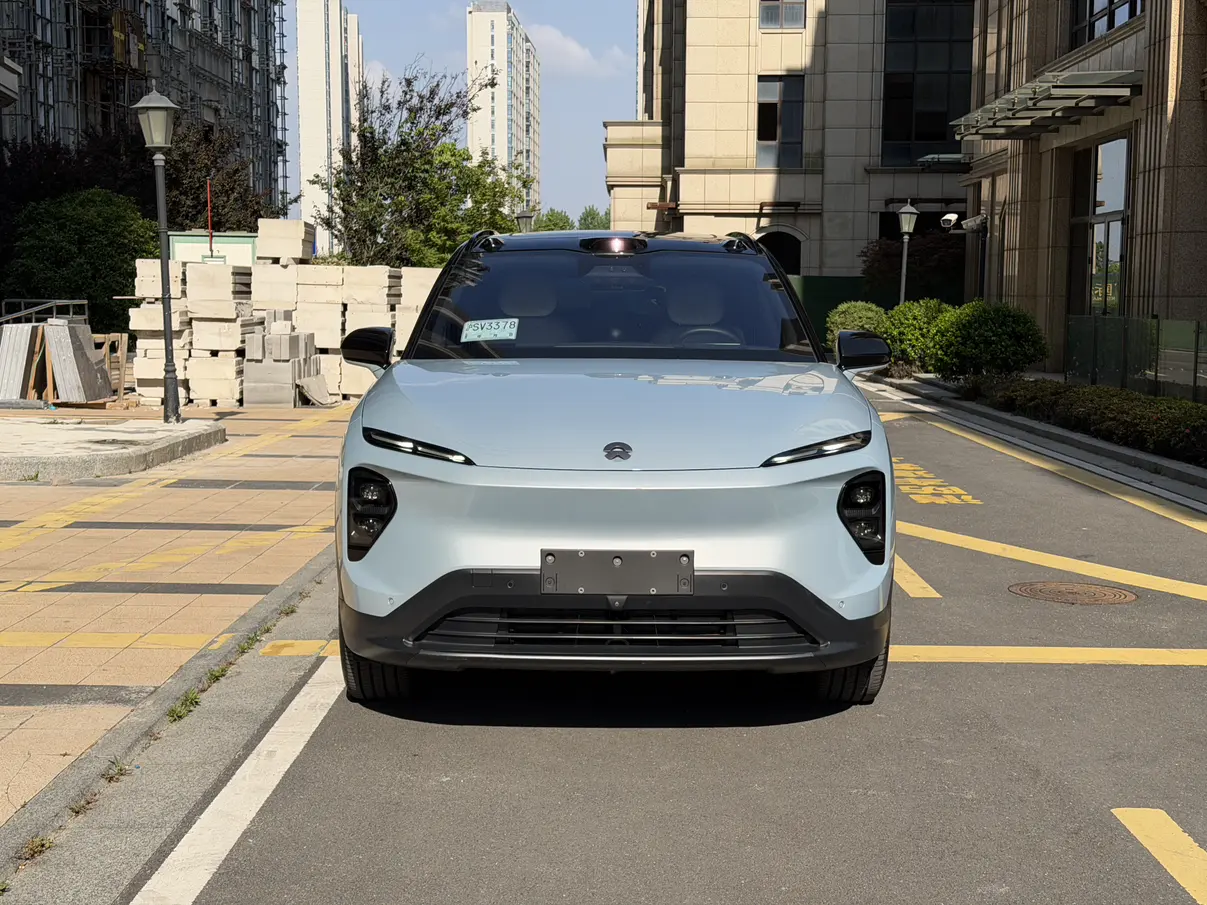 NIO ES7