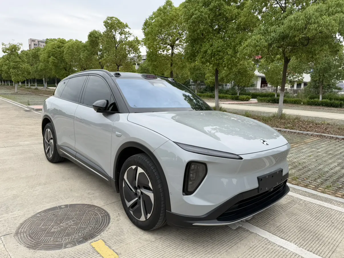 NIO ES6