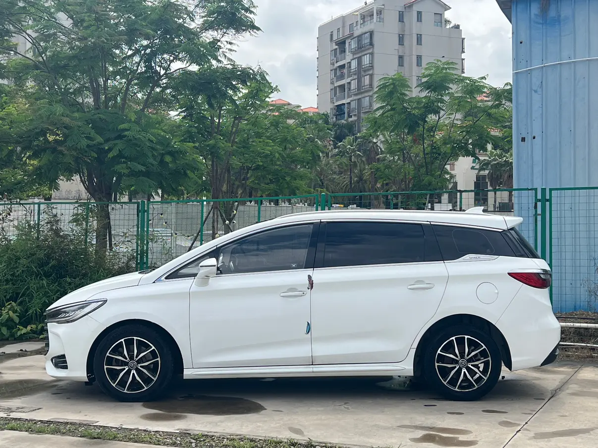 BYD Song MAX