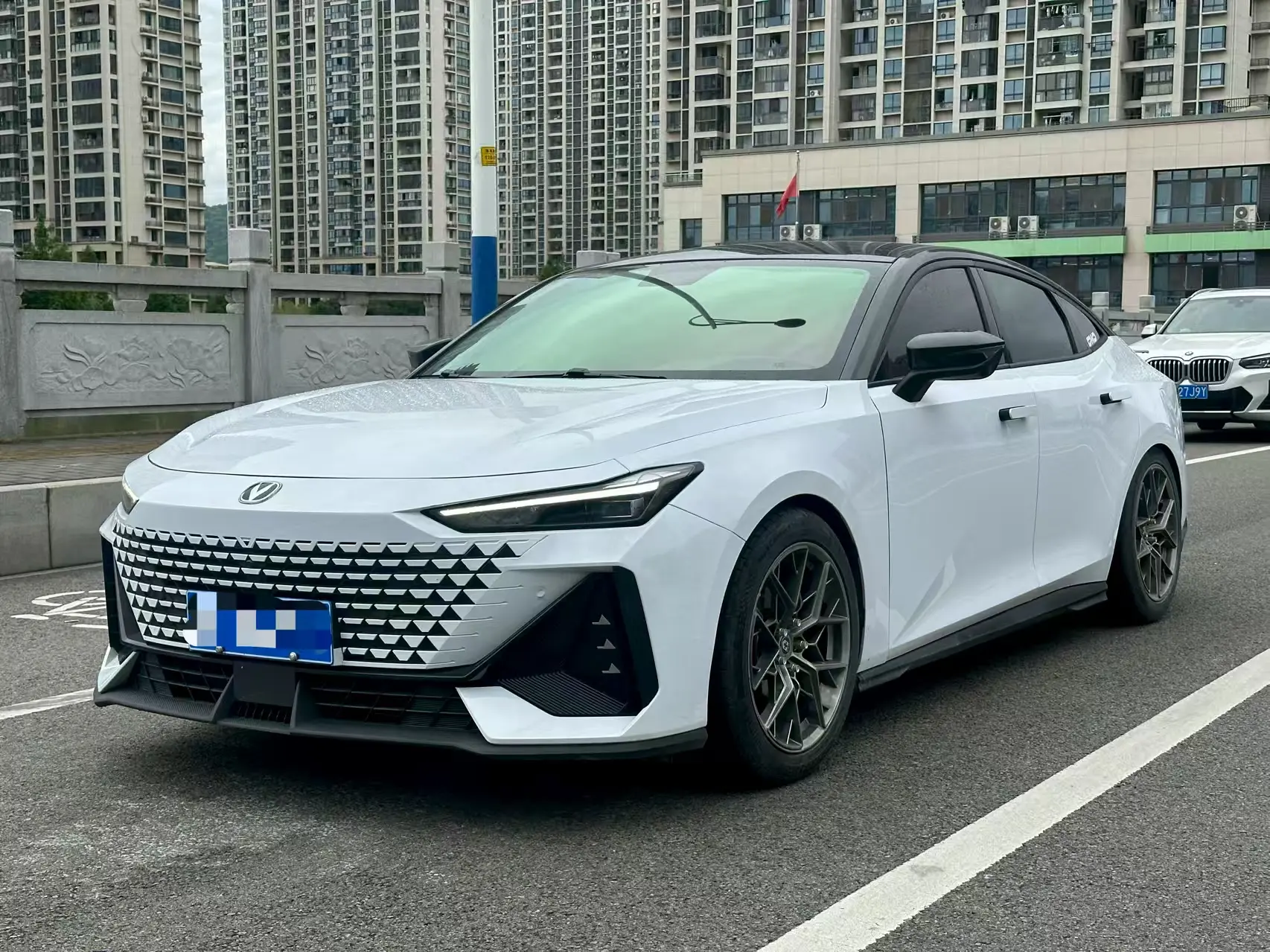 Changan UNI-V