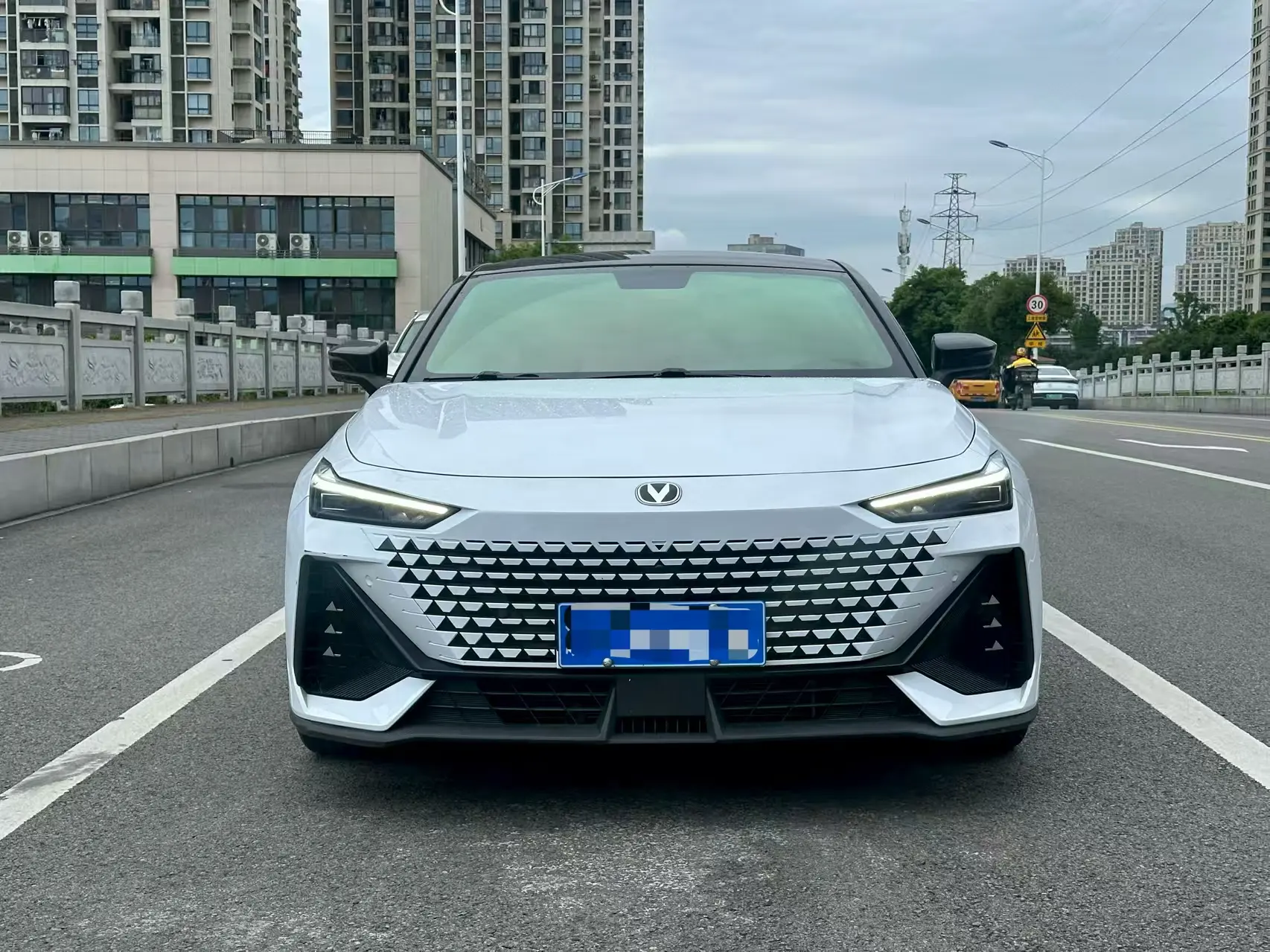 Changan UNI-V