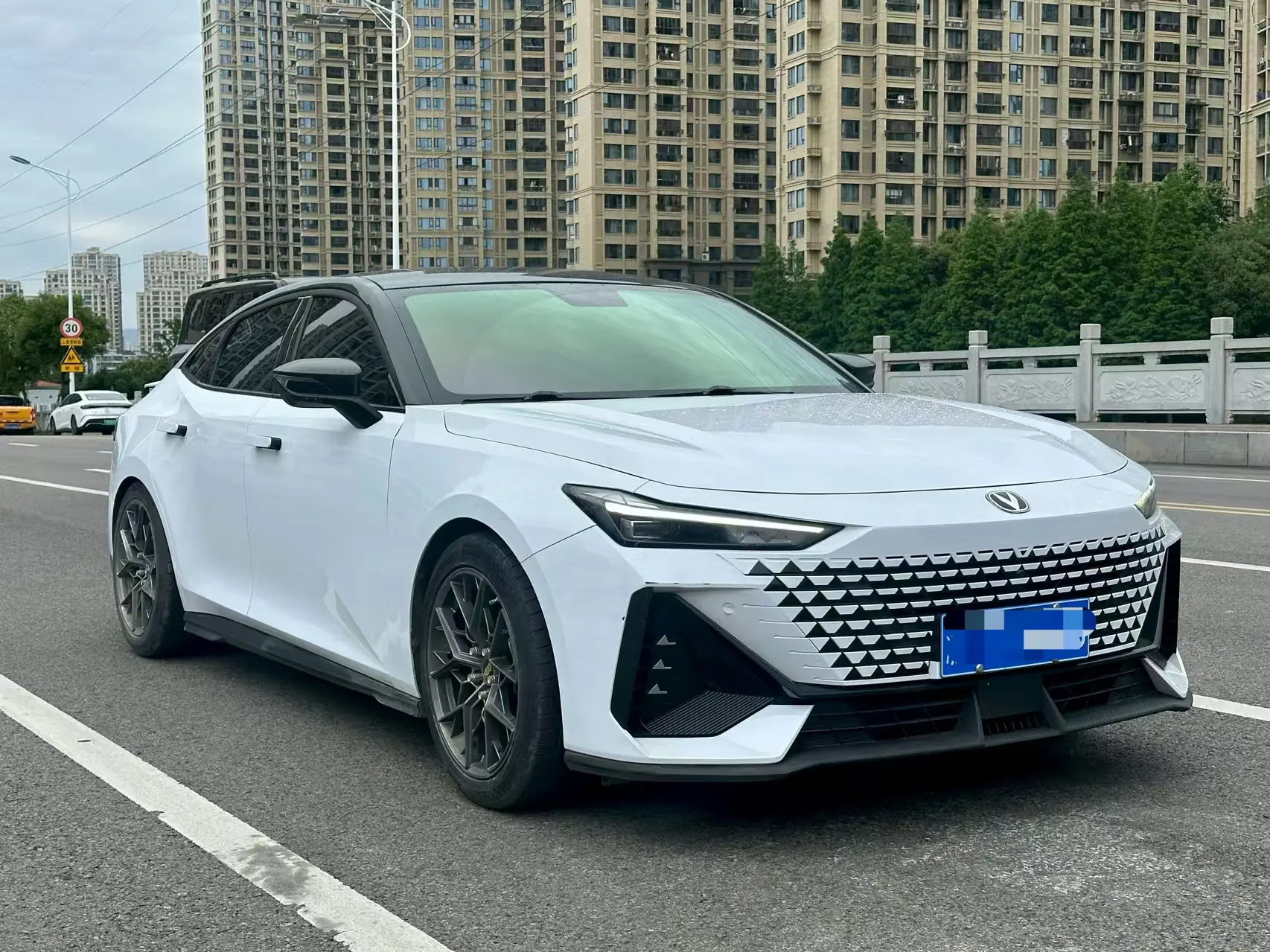 Changan UNI-V